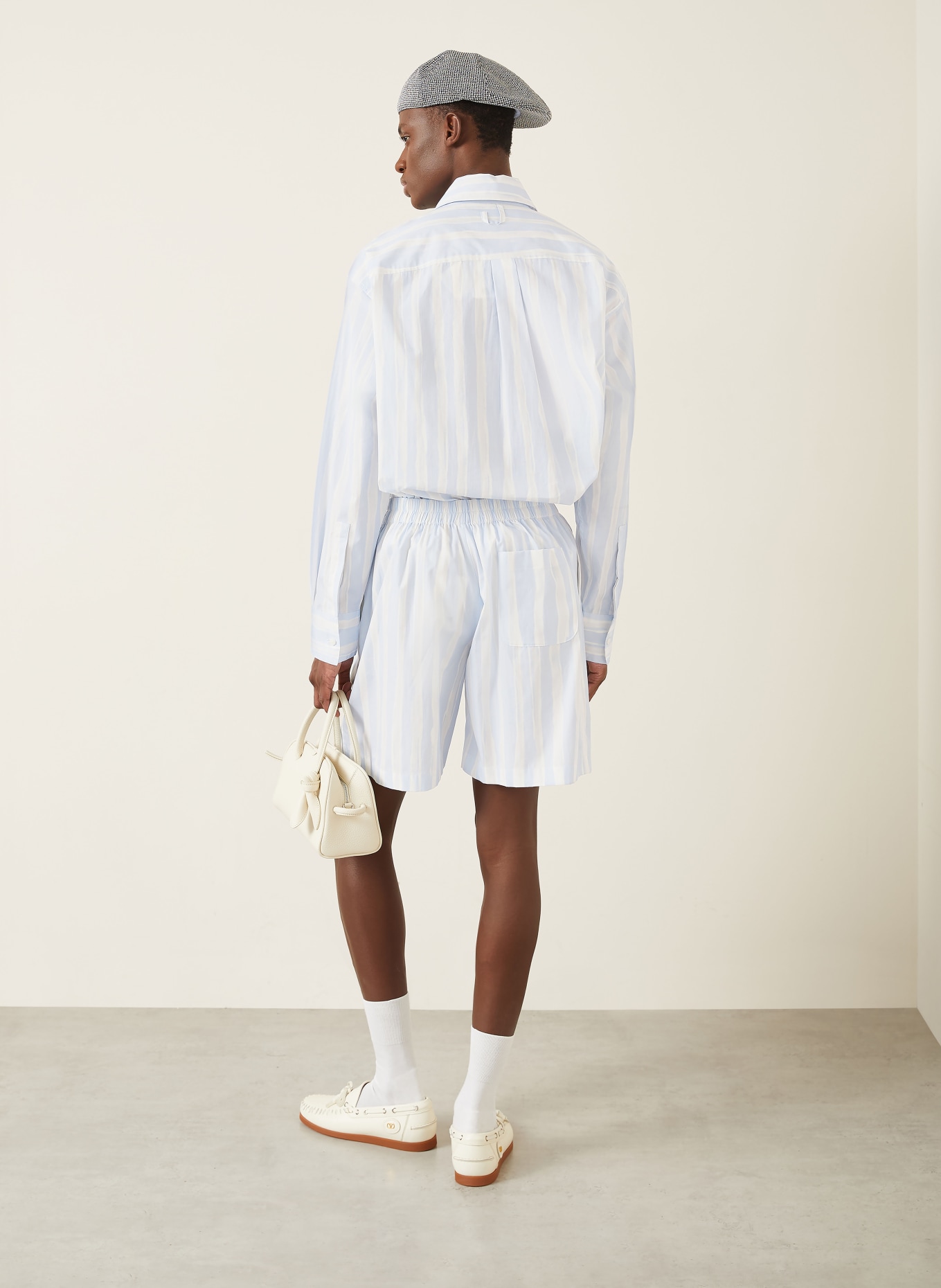JACQUEMUS Shorts LE SHORT CALECON: HELLBLAU / WEISS