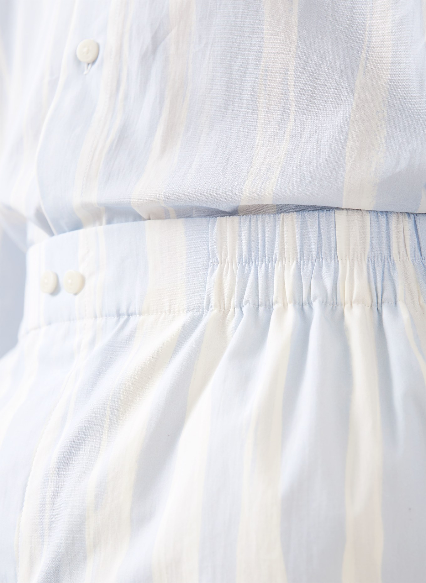 JACQUEMUS Shorts LE SHORT CALECON: HELLBLAU / WEISS