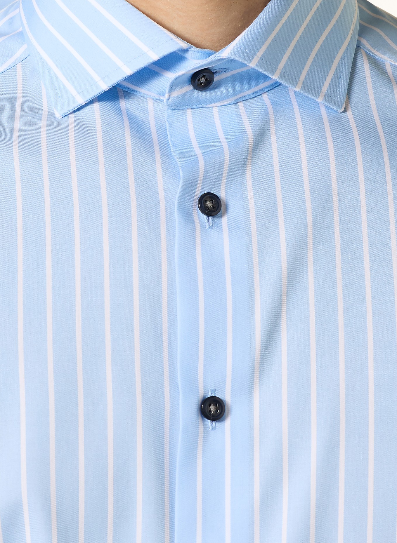 OLYMP Kurzarm-Hemd Luxor modern fit: HELLBLAU / WEISS