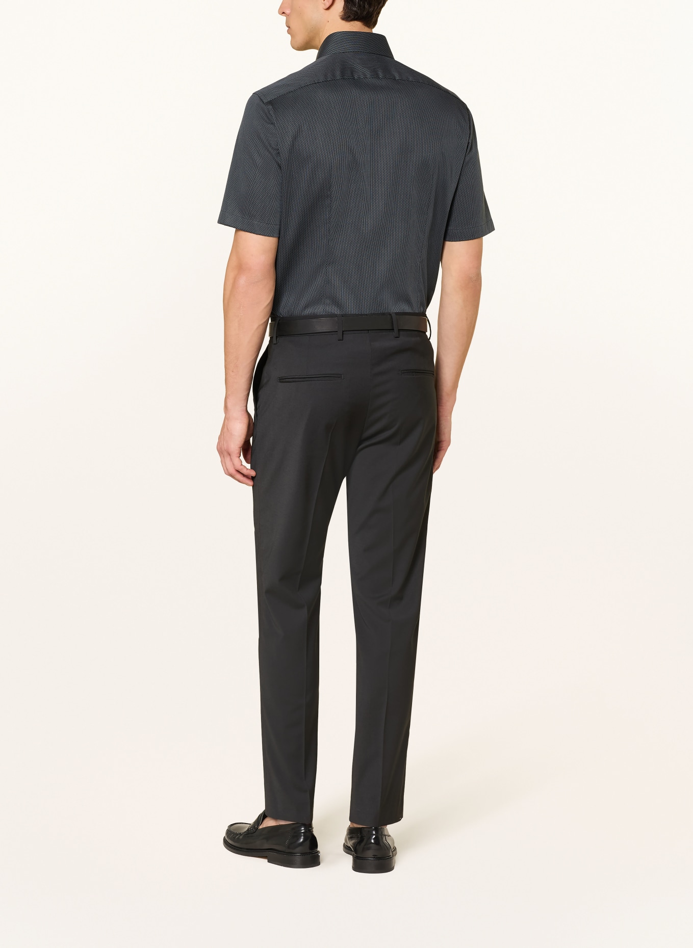 OLYMP Chemise à manches courtes Luxor coupe moderne: GRIS FONCÉ / GRIS