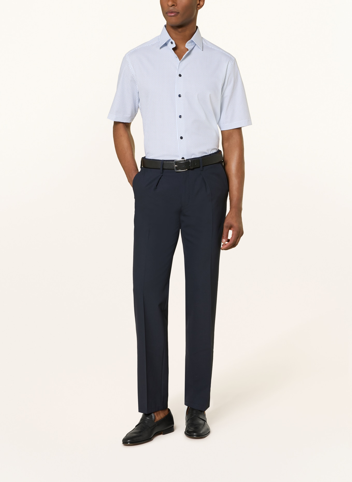 OLYMP Kurzarm-Hemd Luxor comfort fit: WEISS / HELLBLAU / SCHWARZ