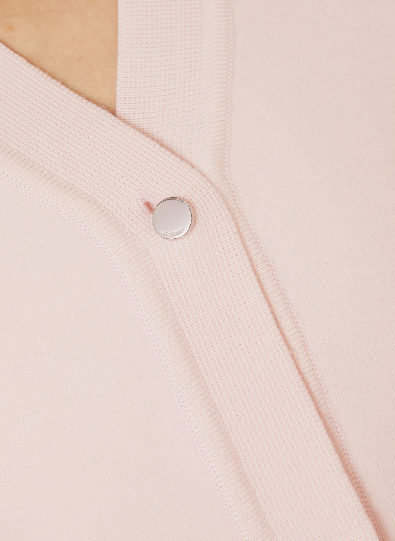 JACQUEMUS Strickjacke LE CARDIGAN DOPPIO aus Merinowolle: HELLROSA