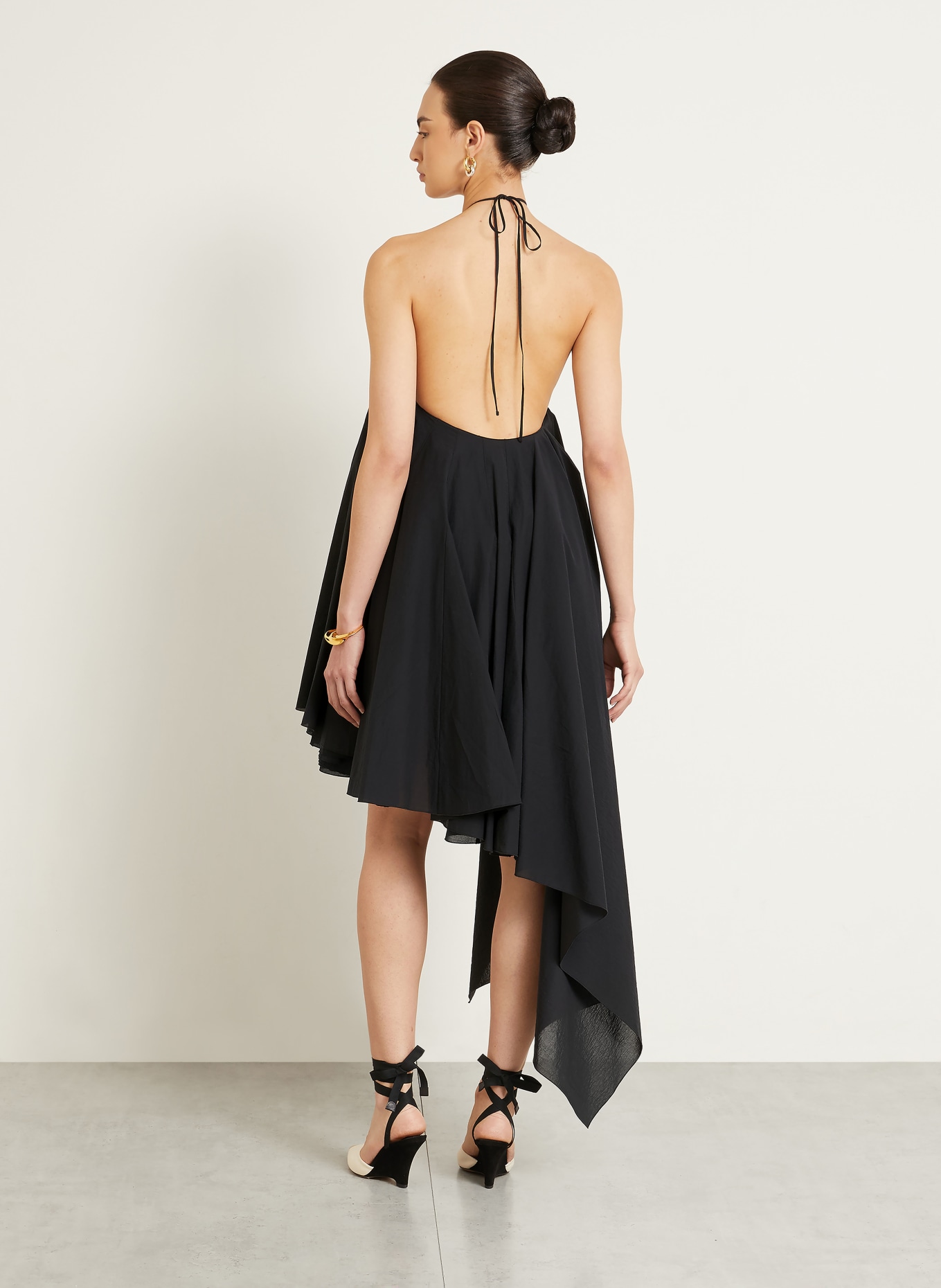JACQUEMUS Kleid LA ROBE TRIANGLE COURTE: SCHWARZ