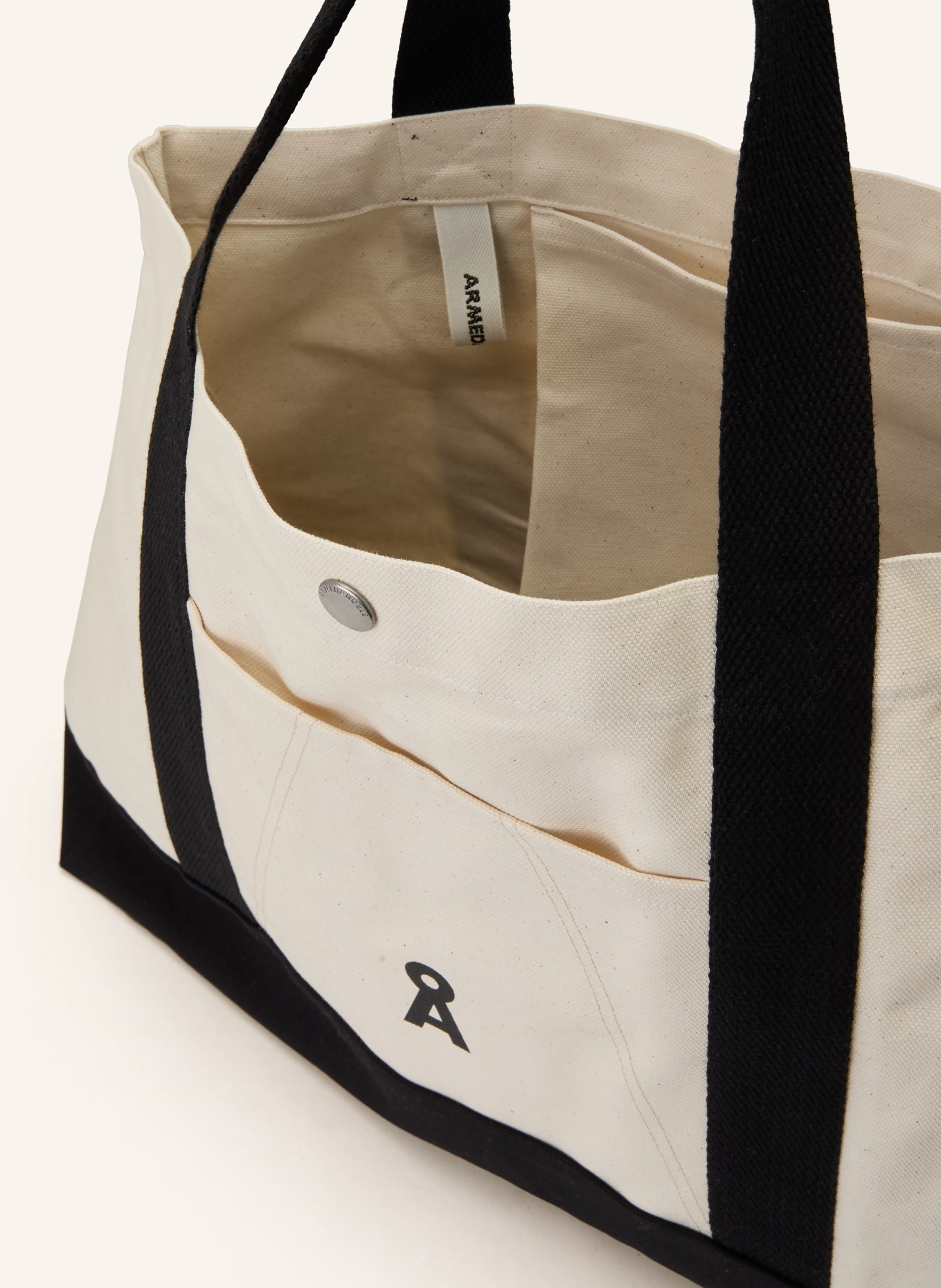 ARMEDANGELS acheteur: BLANC / NOIR