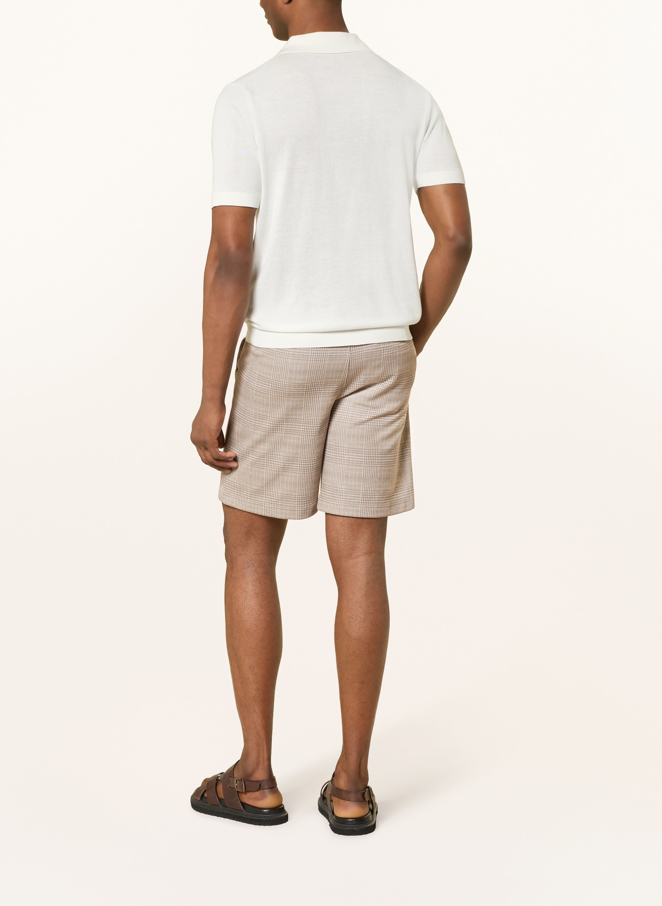 MAERZ MUENCHEN Shorts: BEIGE / WEISS
