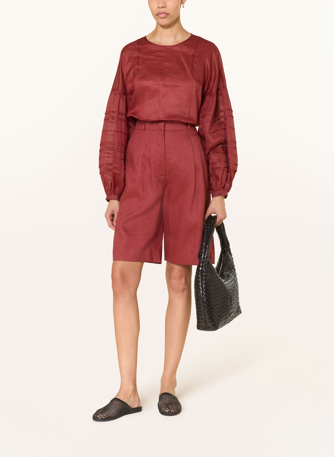 Max Mara STUDIO Linen shorts CARAVAN: DARK RED