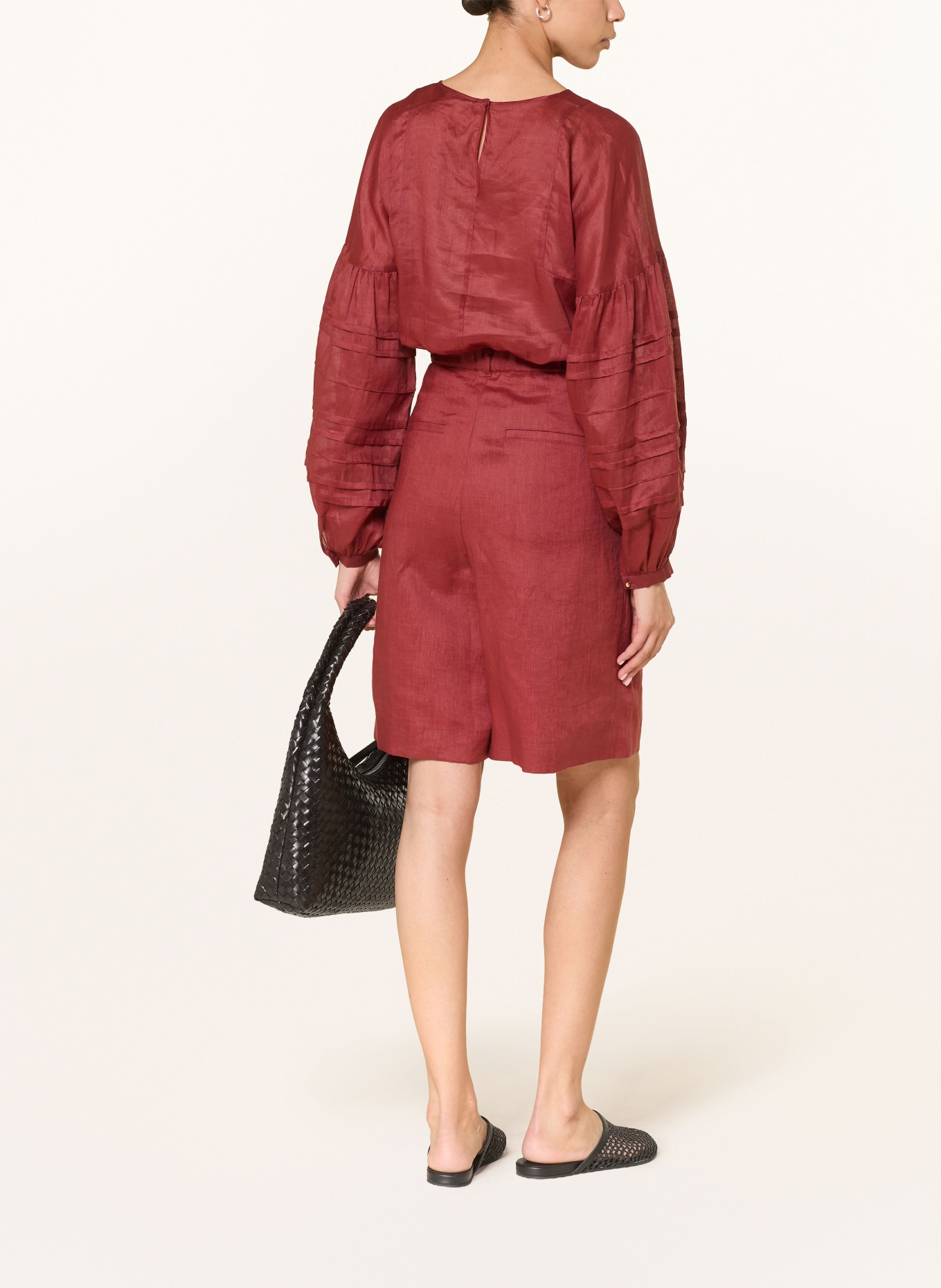 Max Mara STUDIO Linen shorts CARAVAN: DARK RED