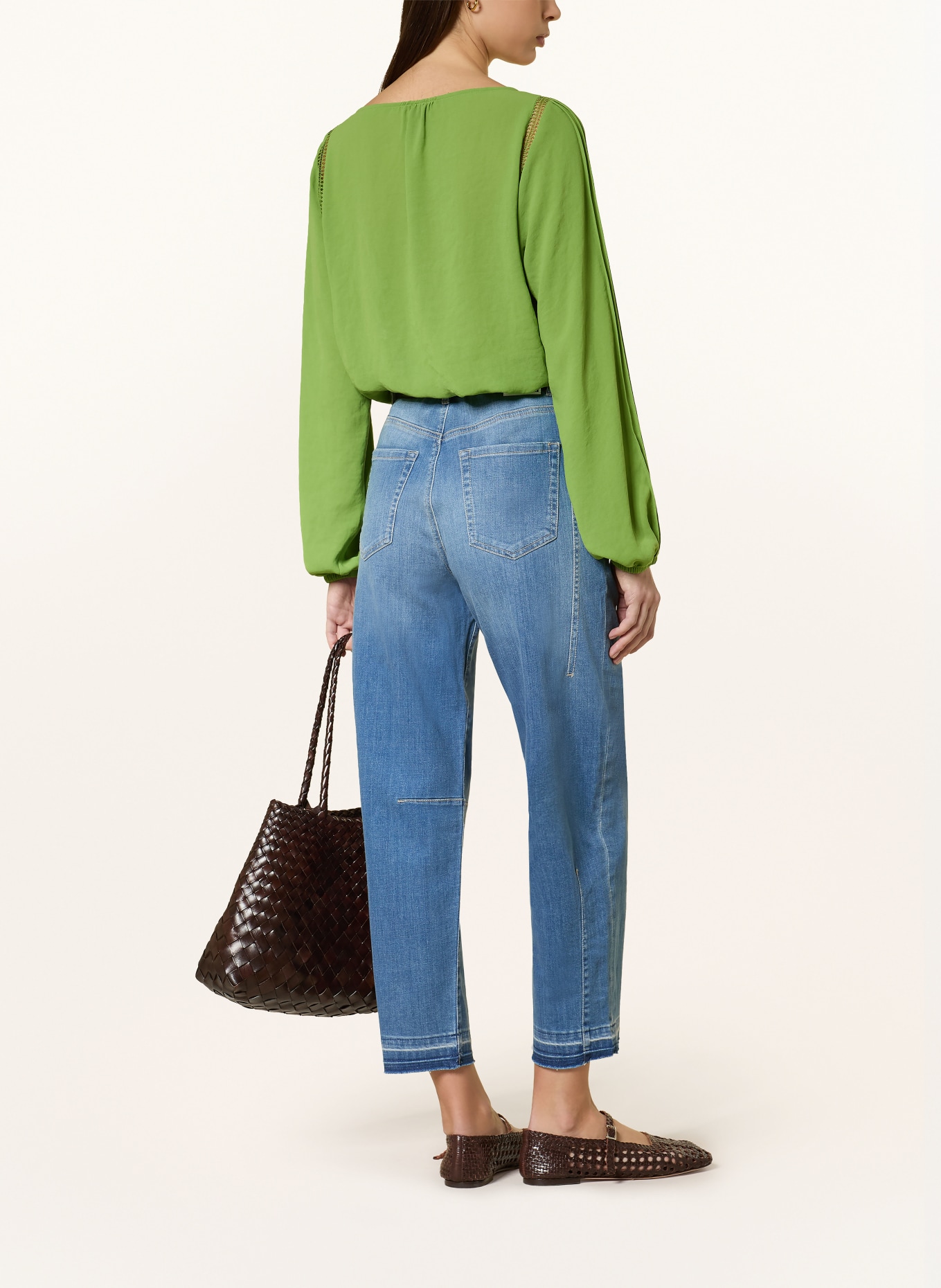 MARC CAIN blouse: 526 garden green