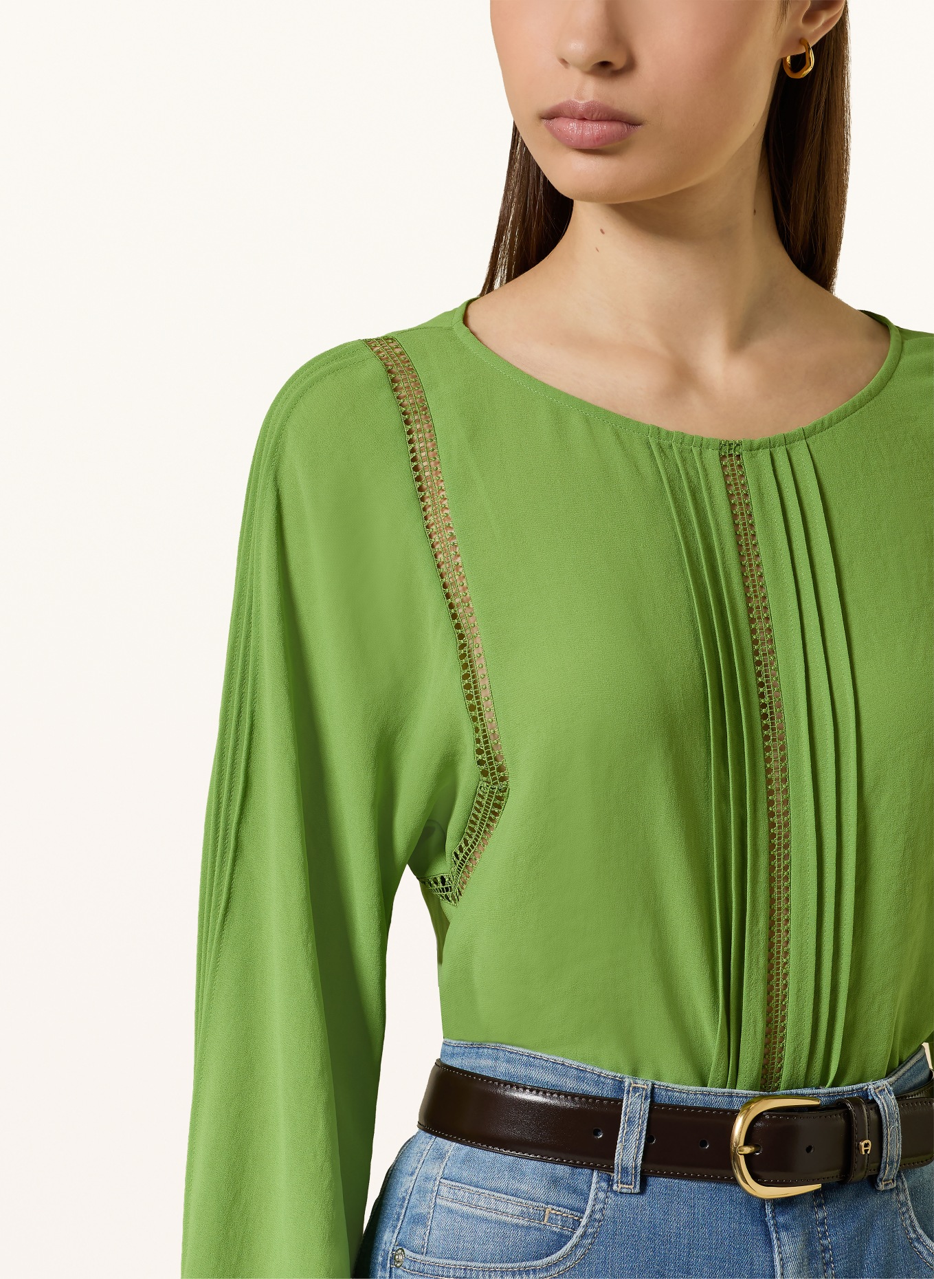 MARC CAIN blouse: 526 garden green