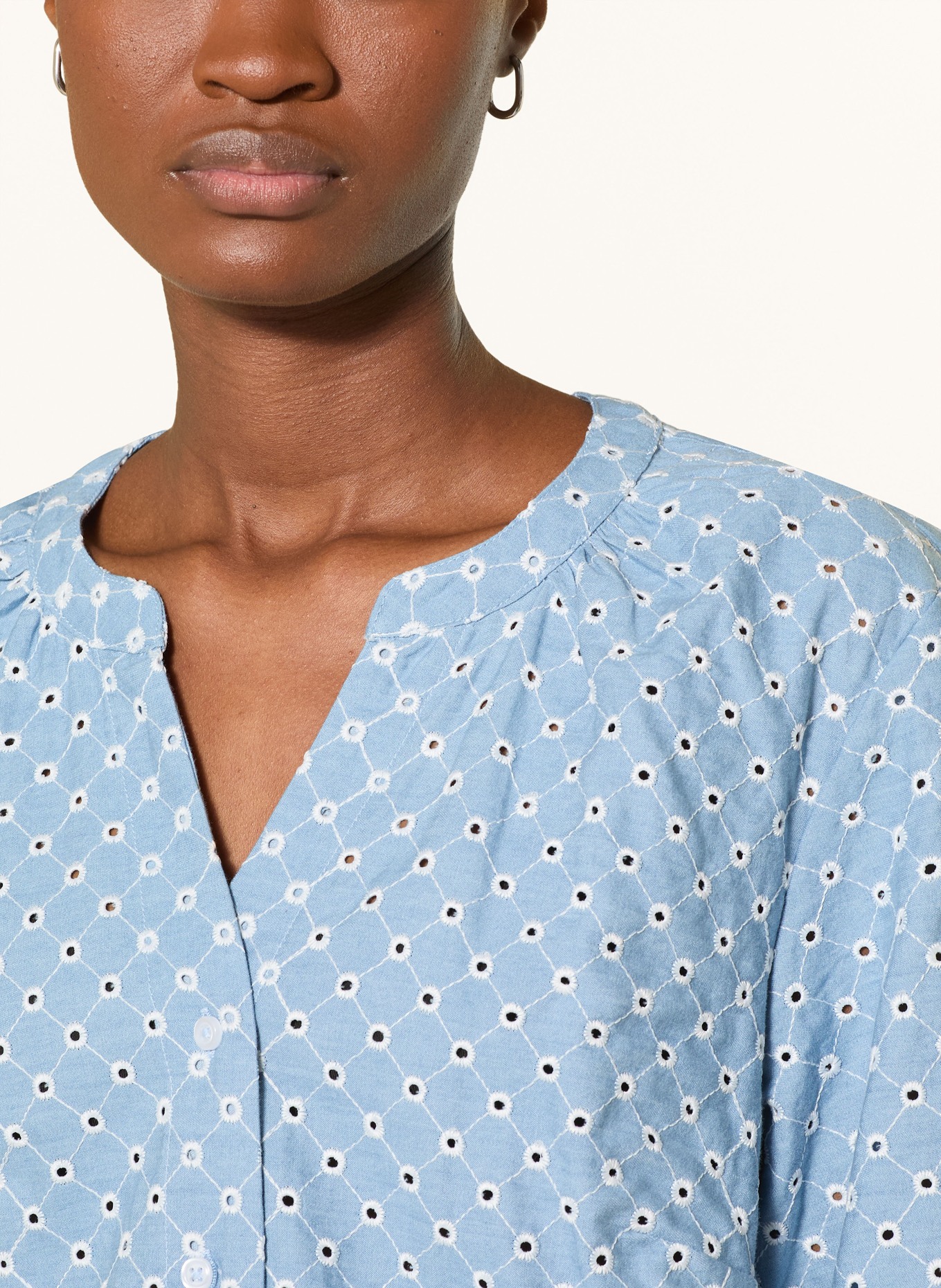 BRAX VELIA-blouse van opengewerkte kant met 3/4-mouwen: BLAUW / WIT