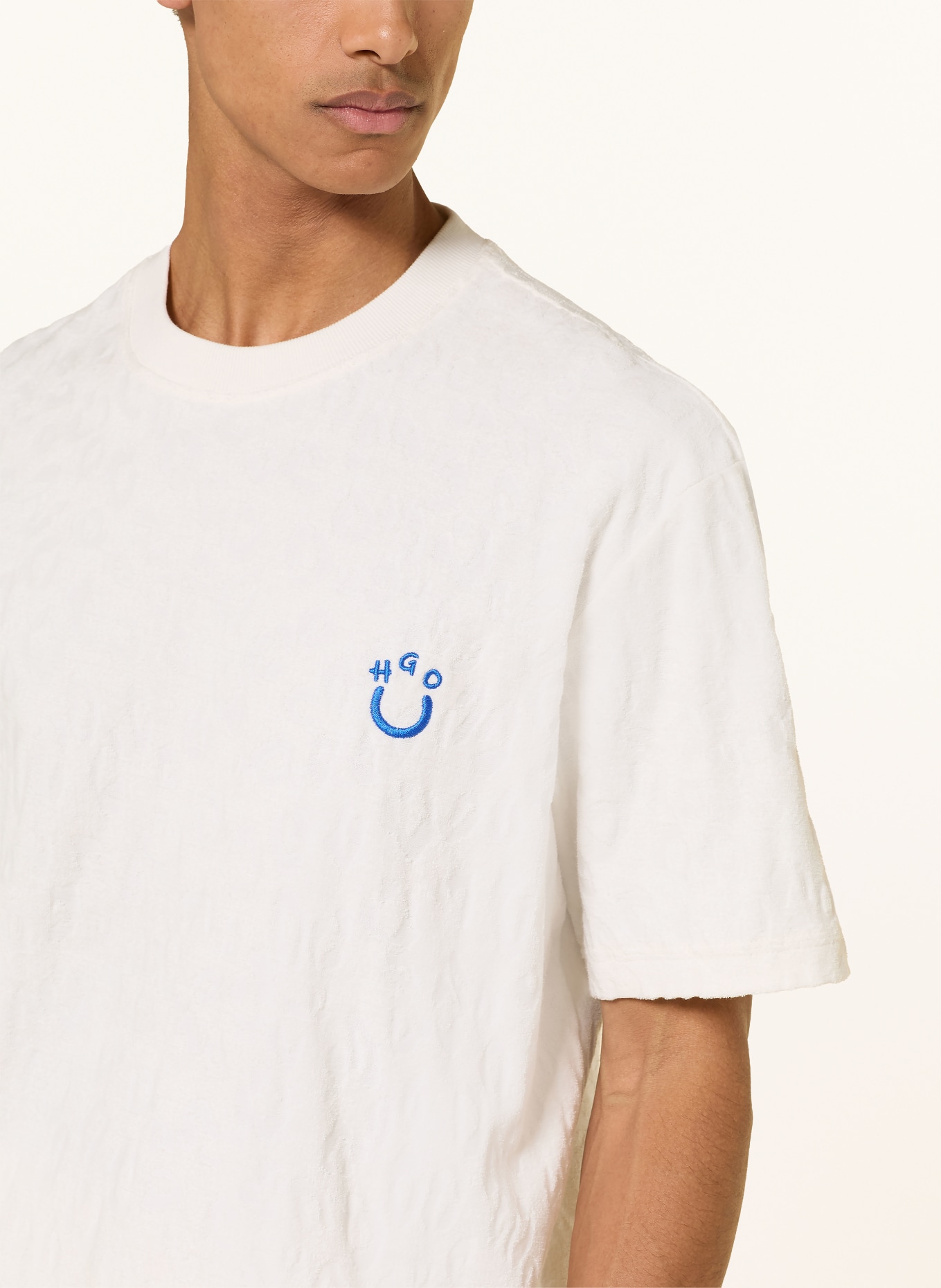 HUGO T-shirt NAGUTEE van badstof: ECRU / BLAUW