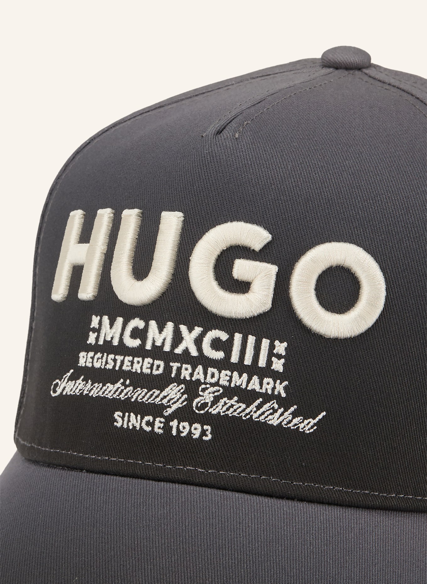 HUGO Cap NOTE DEGRADÉ: DARK BLUE / WHITE