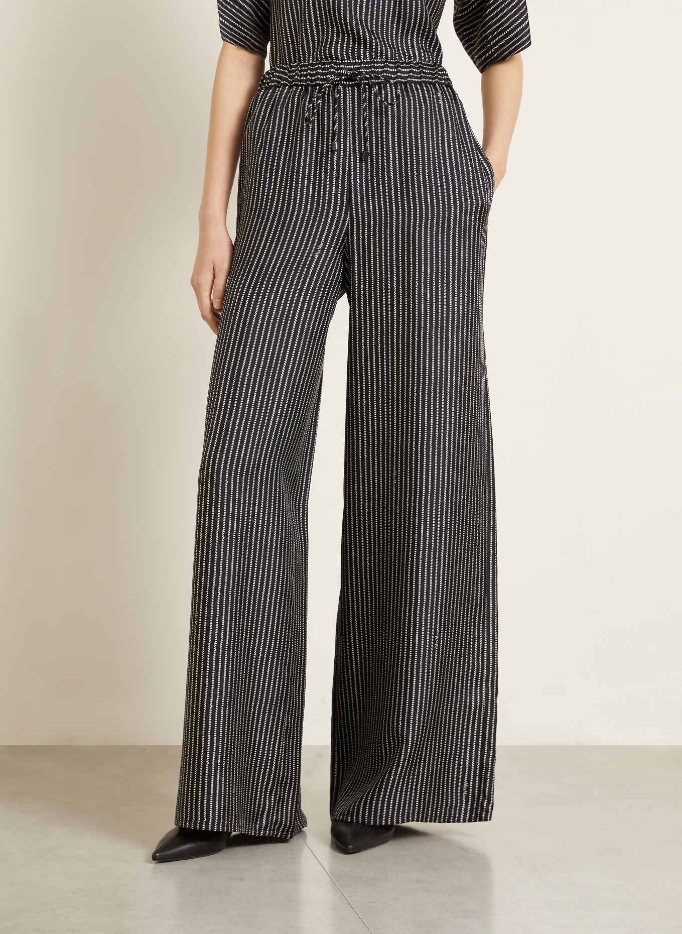 Max Mara Marlenehosen CLARINO aus Seide: SCHWARZ / ECRU