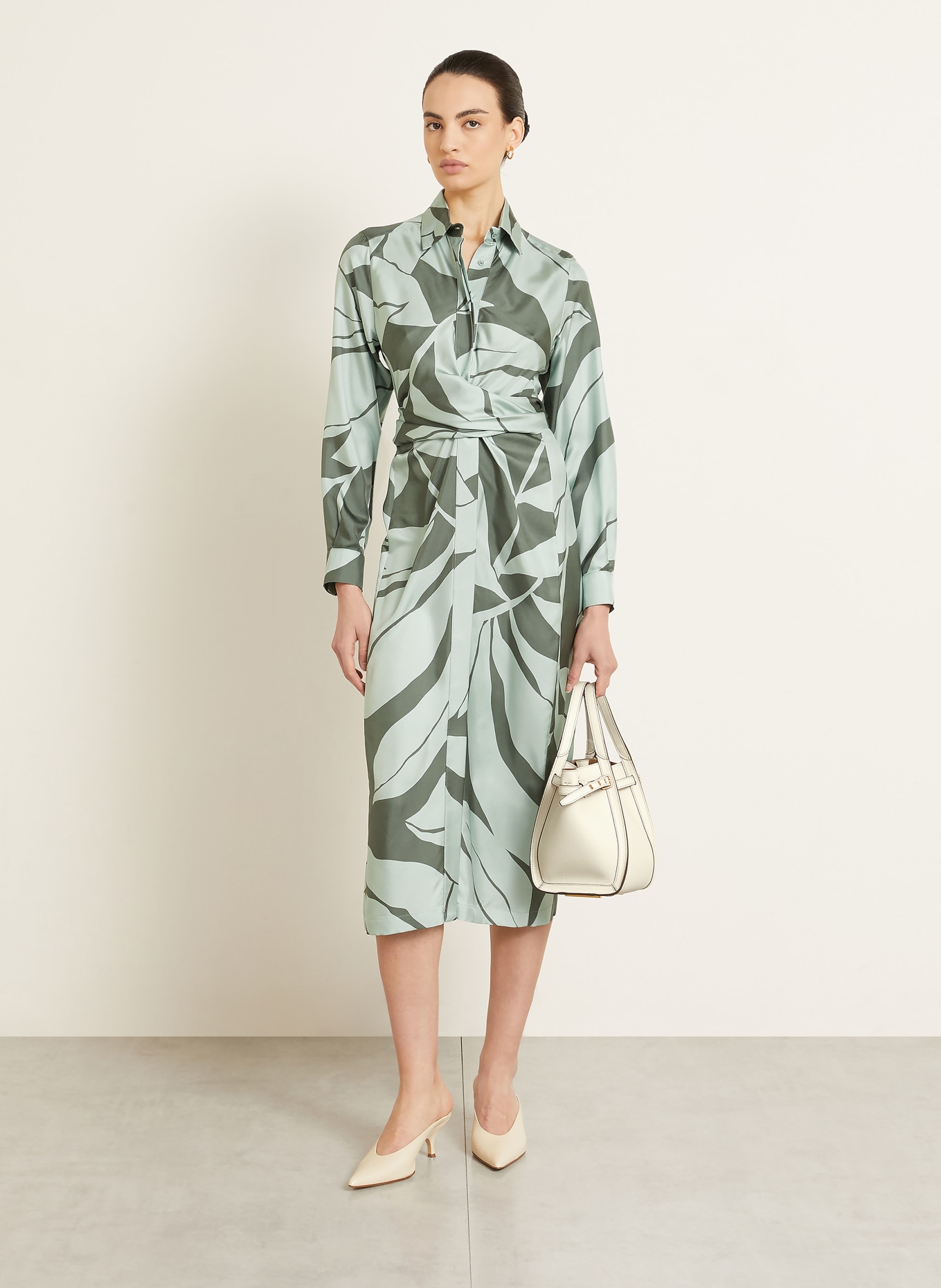 Max Mara Overhemdjurk ROBINIA van satijn: LICHTGROEN / GROEN