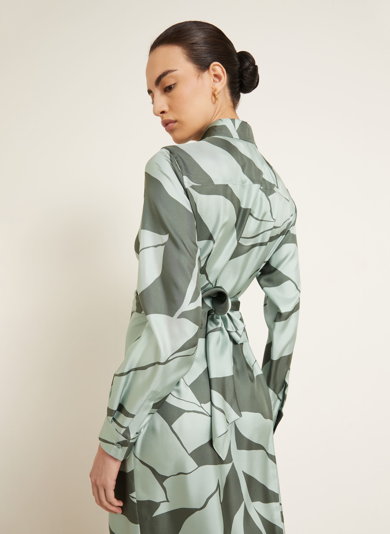 Max Mara Overhemdjurk ROBINIA van satijn: LICHTGROEN / GROEN