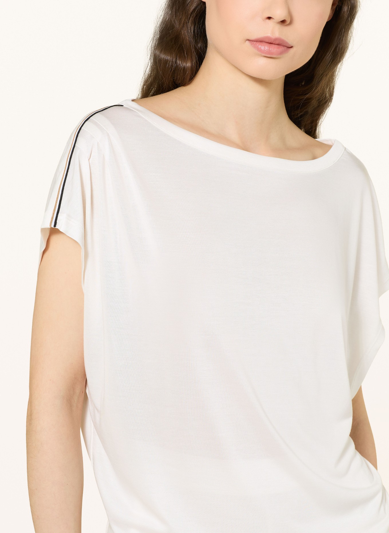 BOSS Schlafshirt FLOWY: WEISS / BEIGE / SCHWARZ