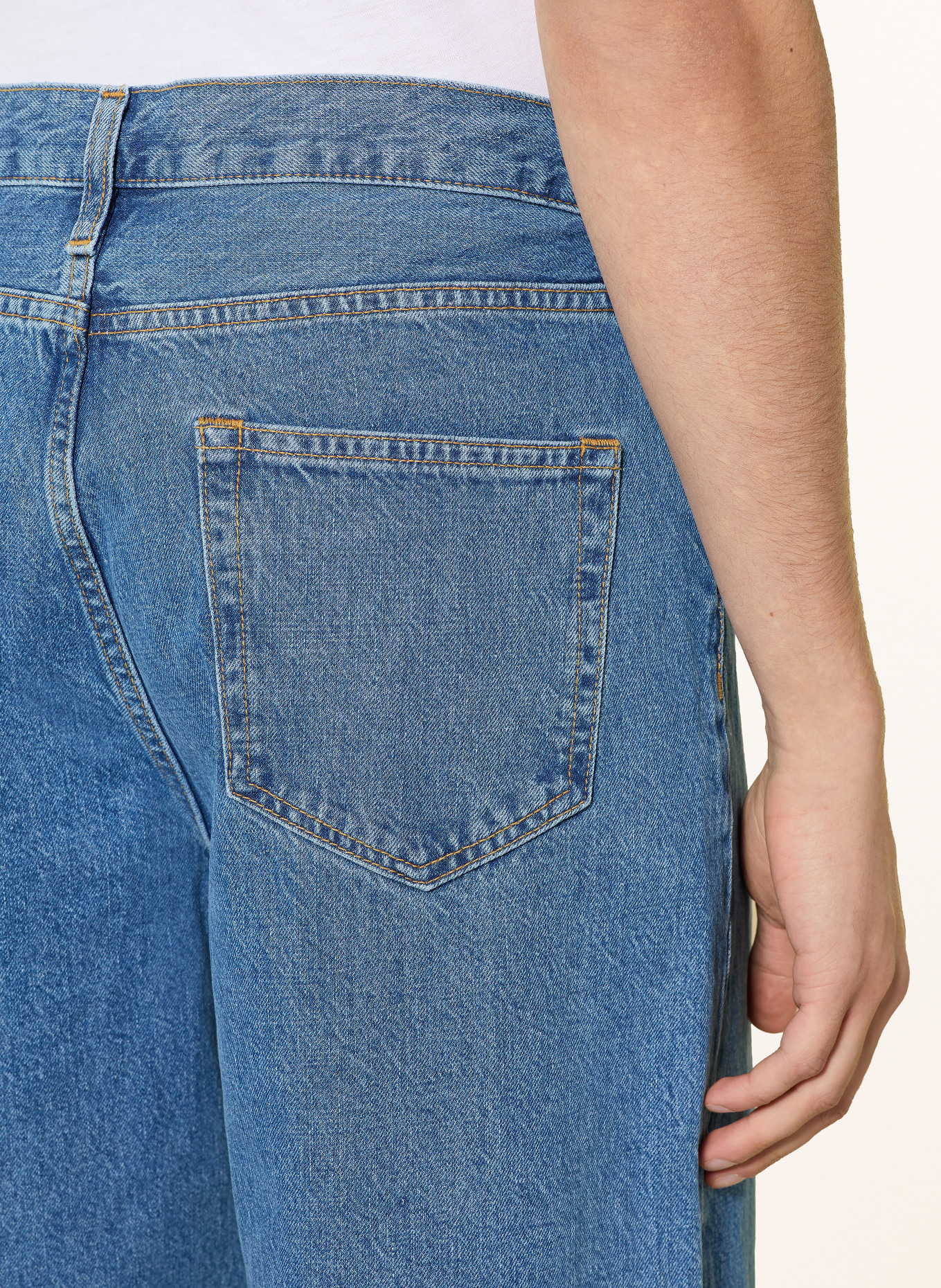 COS Relaxed fit jeans: 009 BLUE