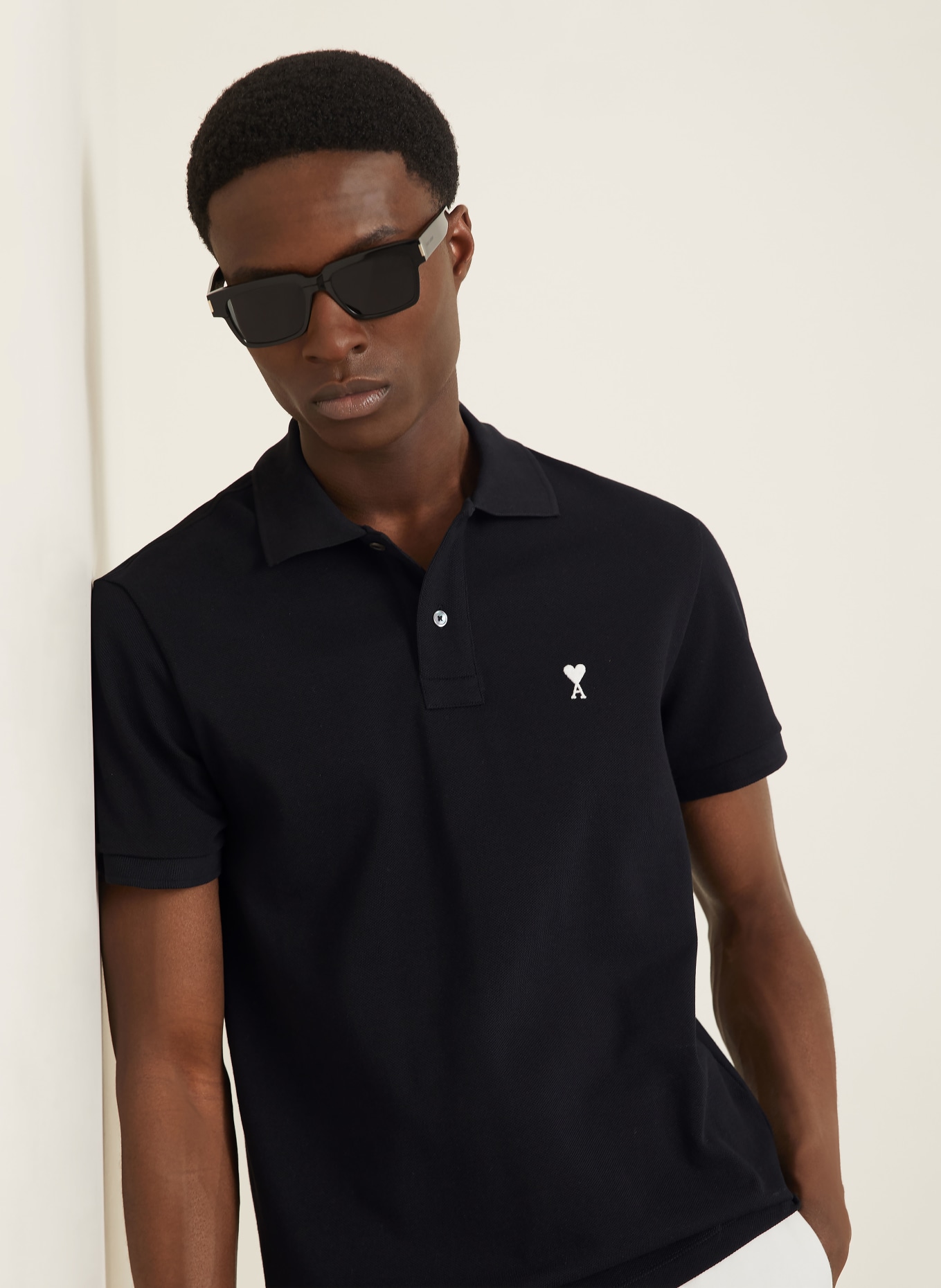 AMI PARIS Polo piqué: NOIR / BLANC