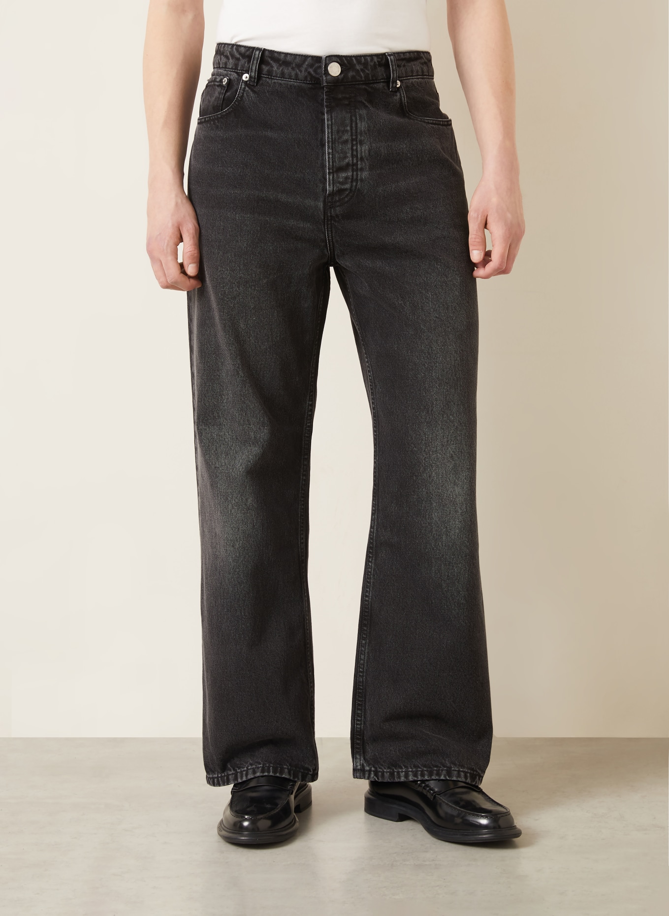 AMI PARIS Jeans met wijde pasvorm: 031 NOIR USED