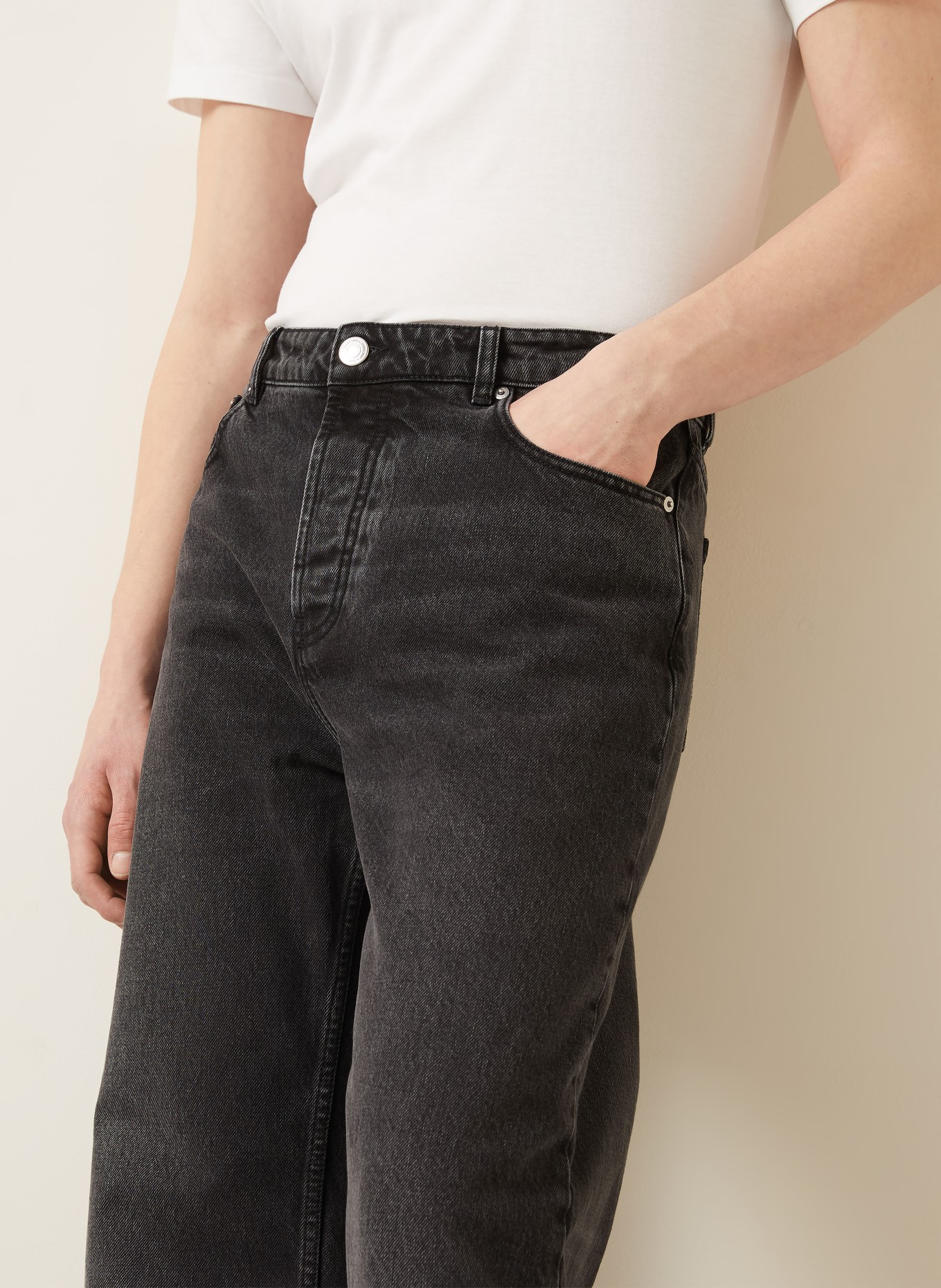 AMI PARIS Jeans met wijde pasvorm: 031 NOIR USED