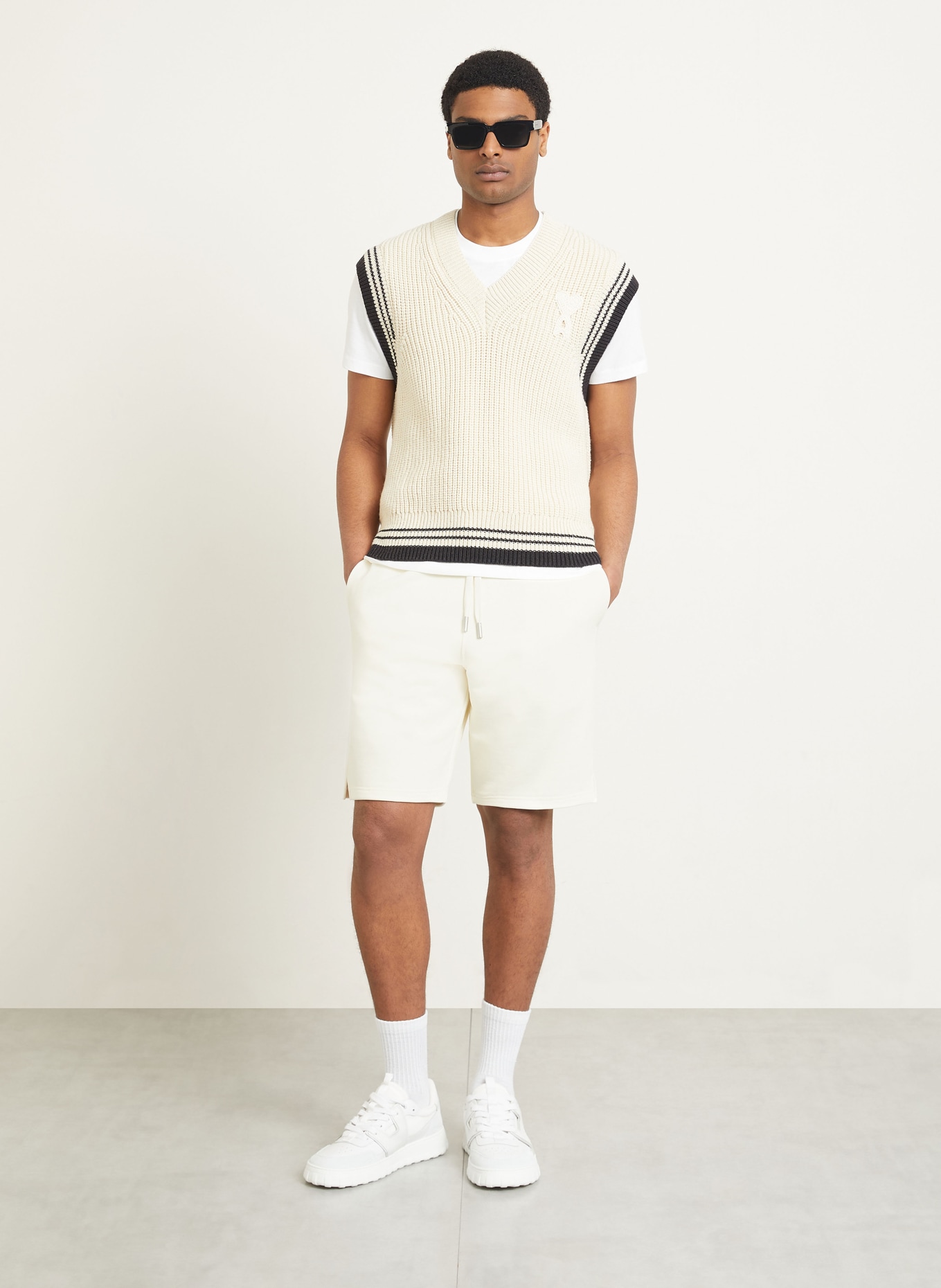 AMI PARIS short de survêtement: CRÈME