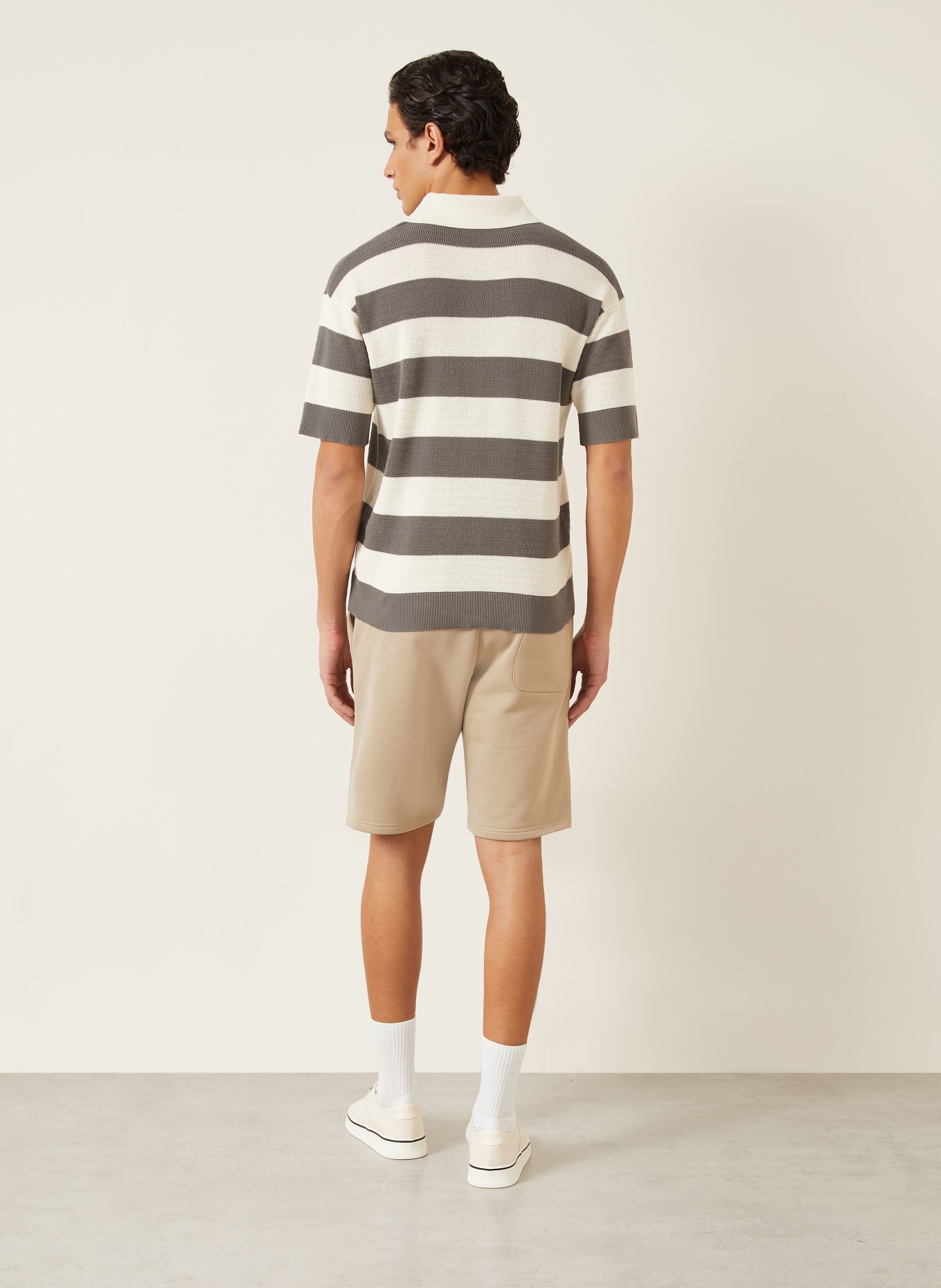 AMI PARIS Sweatshorts: BEIGE