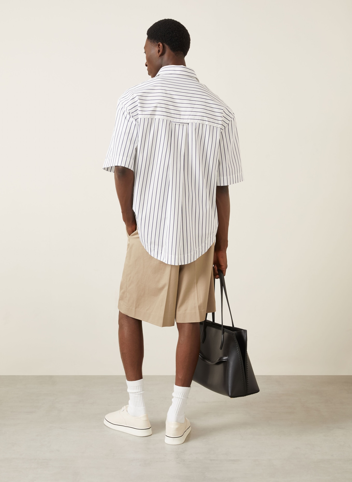 AMI PARIS korte broek: BEIGE