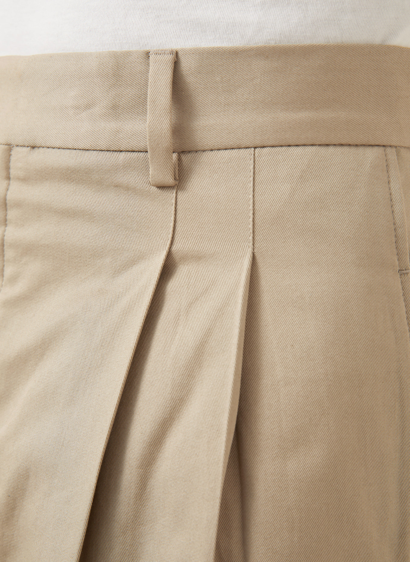 AMI PARIS korte broek: BEIGE