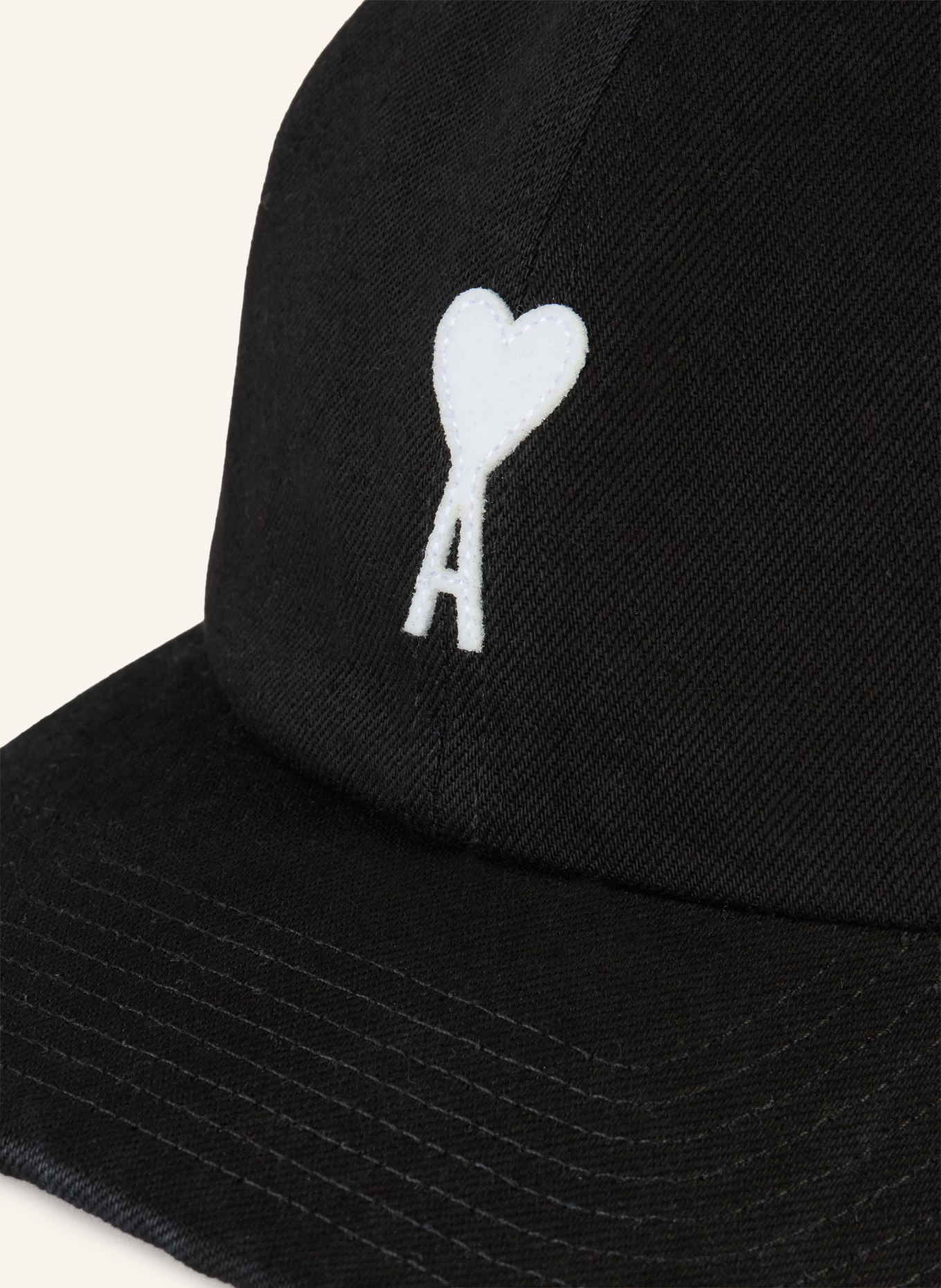 AMI PARIS Cap AMI DE COEUR: SCHWARZ / WEISS