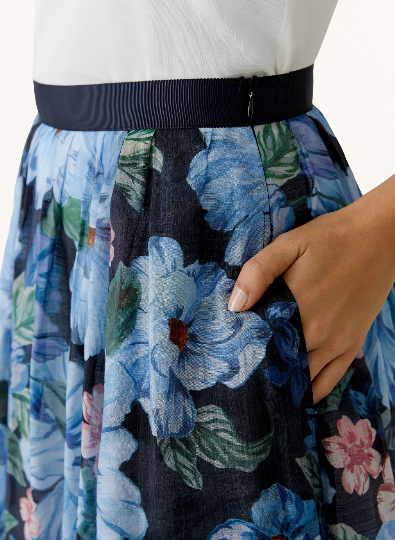 oui Rok: DONKERBLAUW / LICHTROOD / GROEN