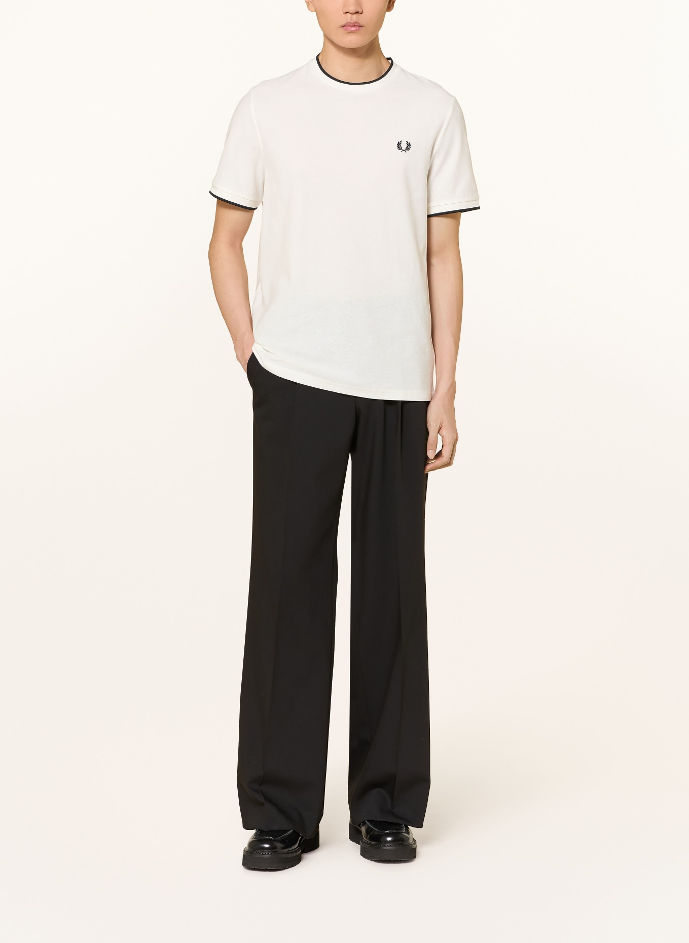 FRED PERRY T-Shirt: WEISS / SCHWARZ