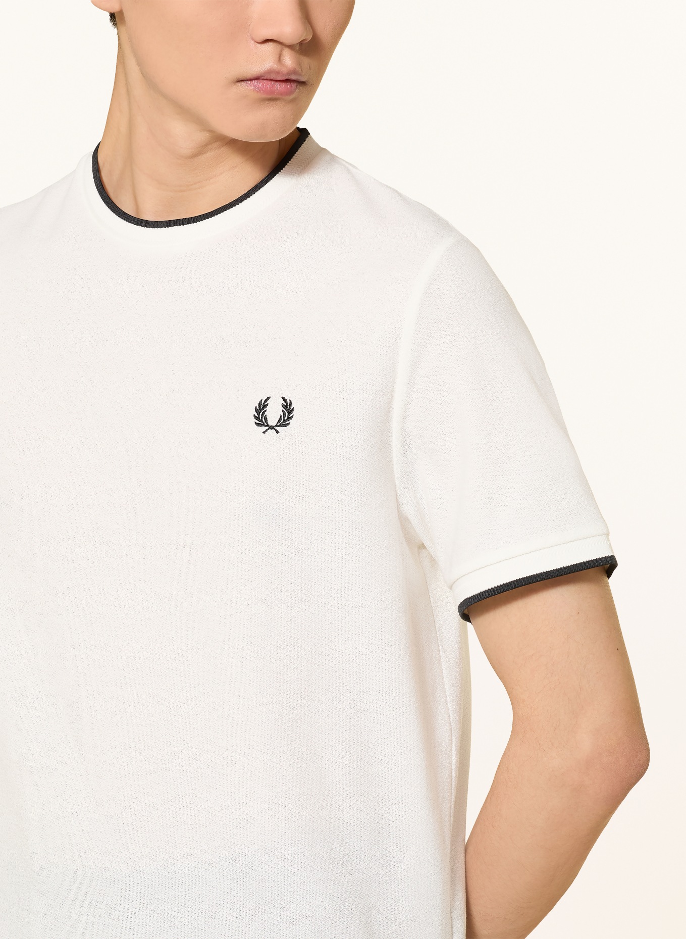 FRED PERRY T-Shirt: WEISS / SCHWARZ