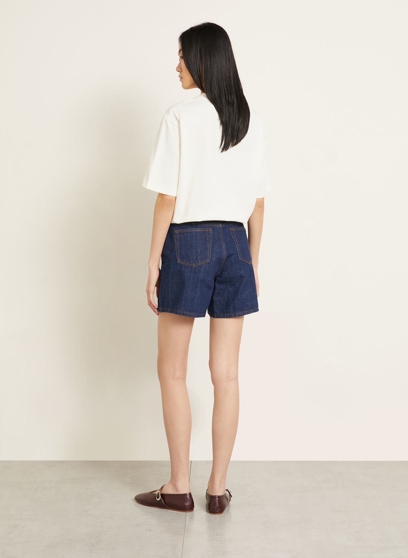 AMI PARIS T-Shirt: CREME