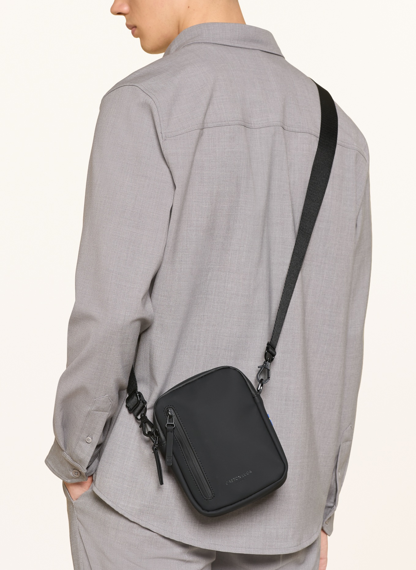 GASTON LUGA Schoudertas DÄSH VERTI: ZWART