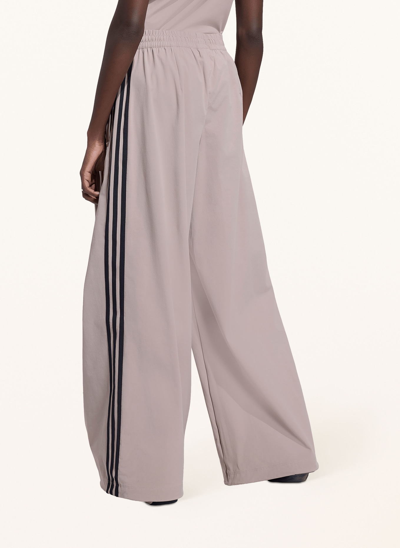 adidas Originals Trainingsbroek ADILENIUM 5.0 PLEATED: TAUPE