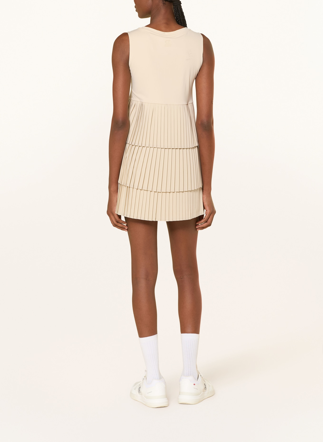 GOLDBERGH Tennisrok PLISS: BEIGE