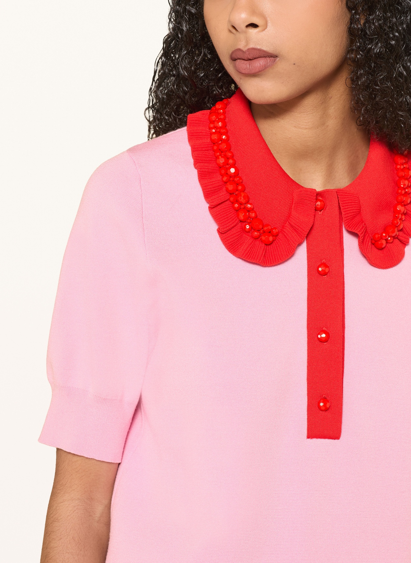 ESSENTIEL ANTWERP Polo en maille JEWELRY avec pierres précieuses et volants: ROSE FUCHSIA / ROUGE