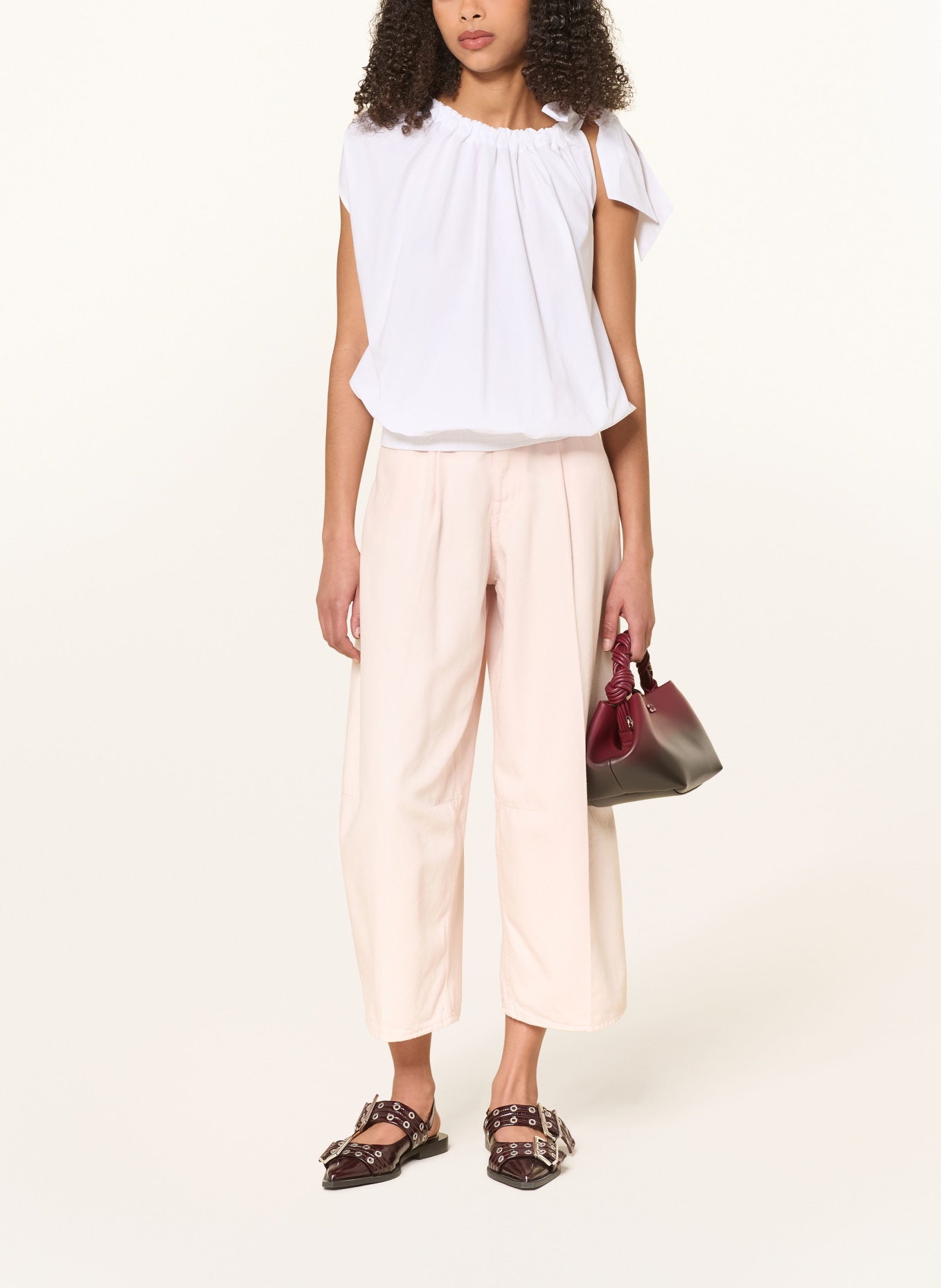 ESSENTIEL ANTWERP Top asymétrique JAYLAH: BLANC