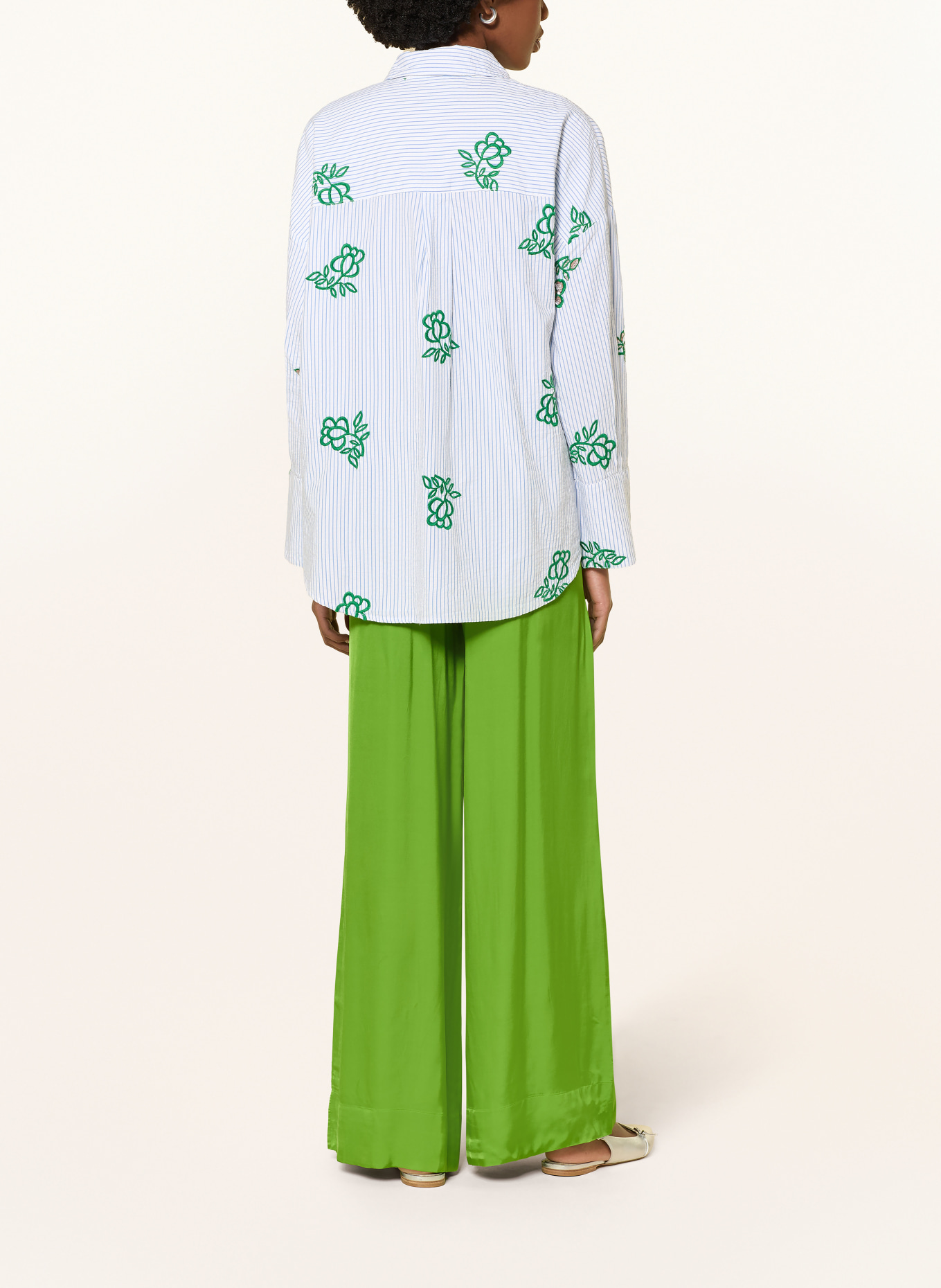 ESSENTIEL ANTWERP Hemdbluse JALINKI mit Schmucksteinen und Pailletten: HELLBLAU / GRÜN / WEISS