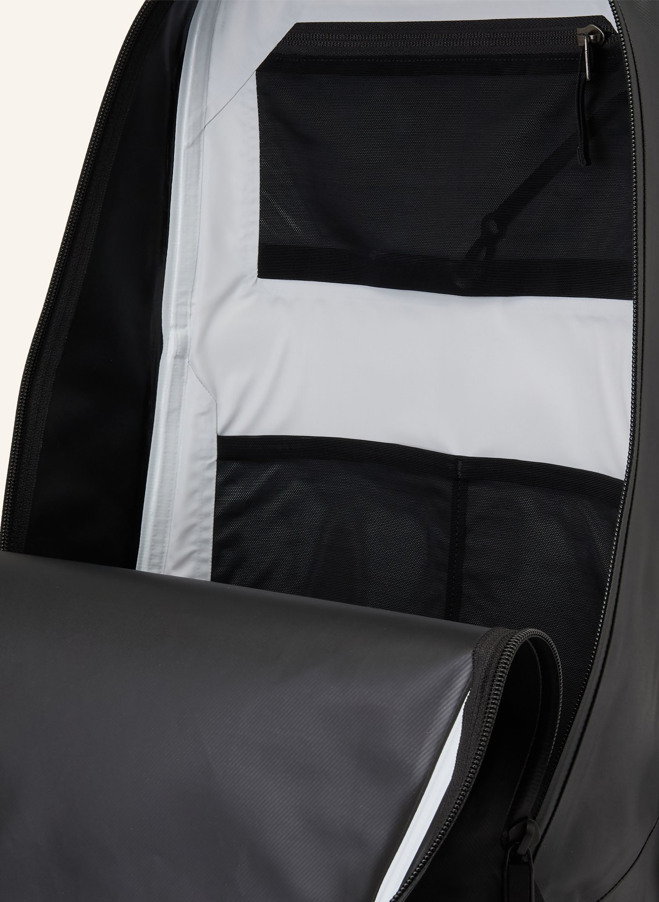 VEILANCE Rucksack ANODIC 20,5 l mit Laptop-Fach: SCHWARZ