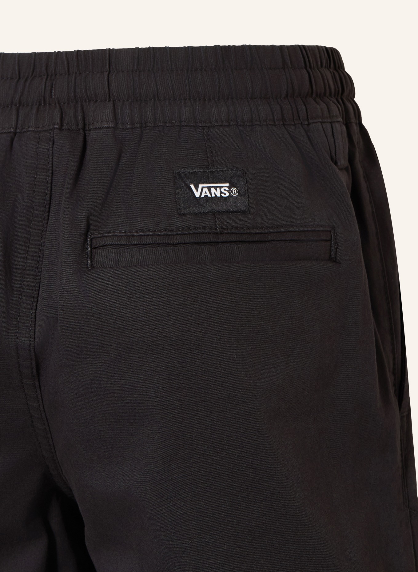VANS Shorts: SCHWARZ