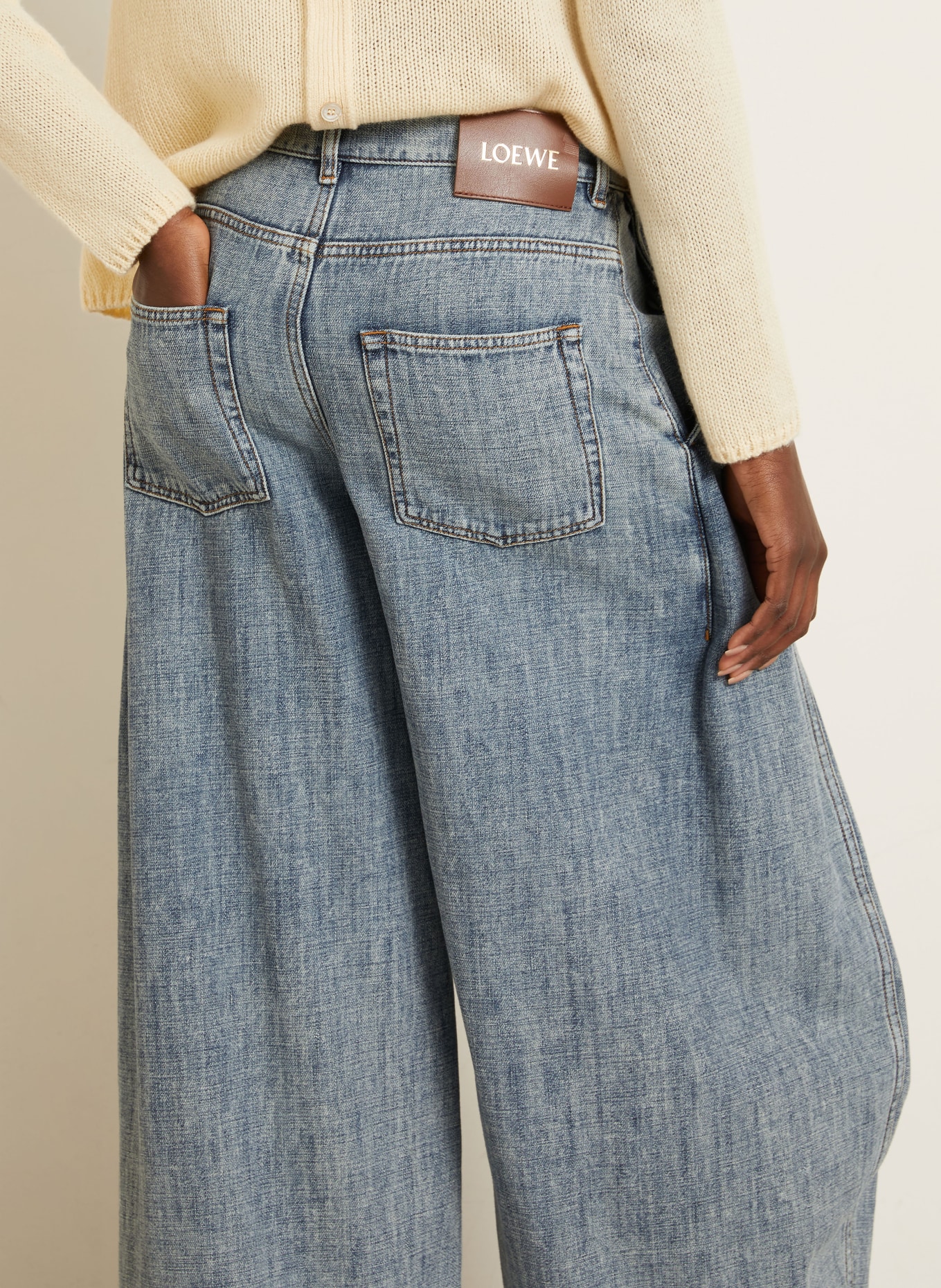 LOEWE Jeans met wijde pijpen: 6395 WASHED DENIM