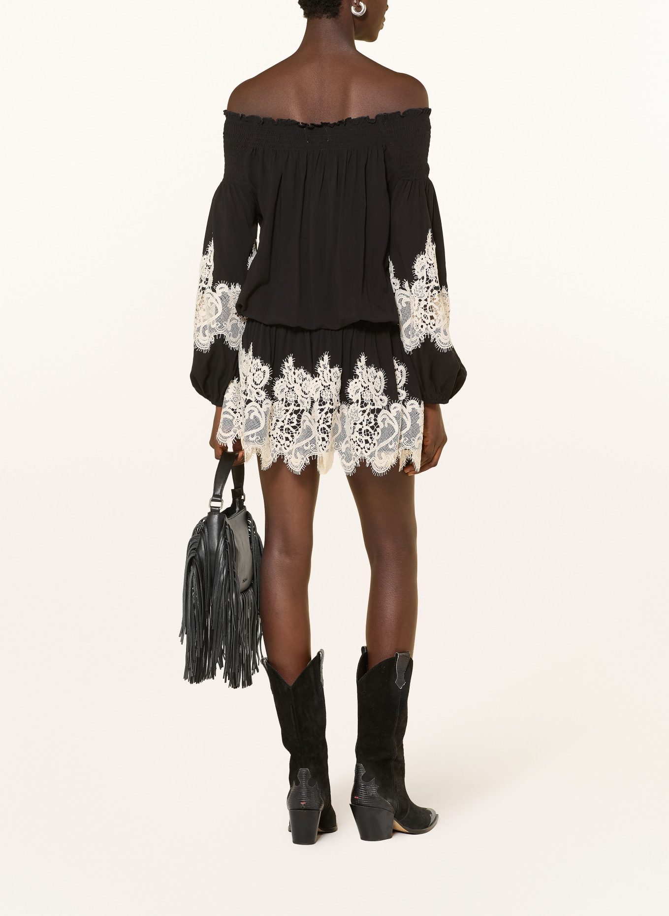 MISS JUNE LAUREL off-shoulder dress with lace: BLACK / ECRU