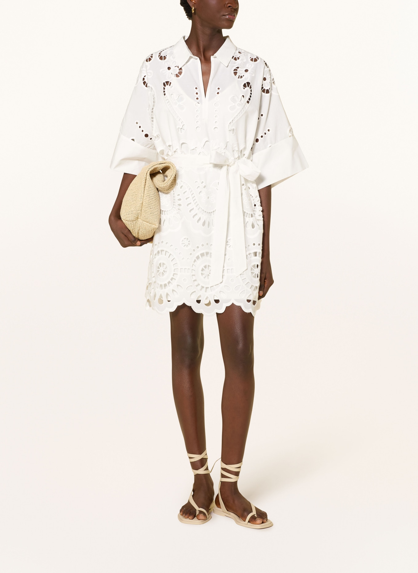 MISS JUNE Šaty ARIN s krajkou s otvory: BÍLÁ