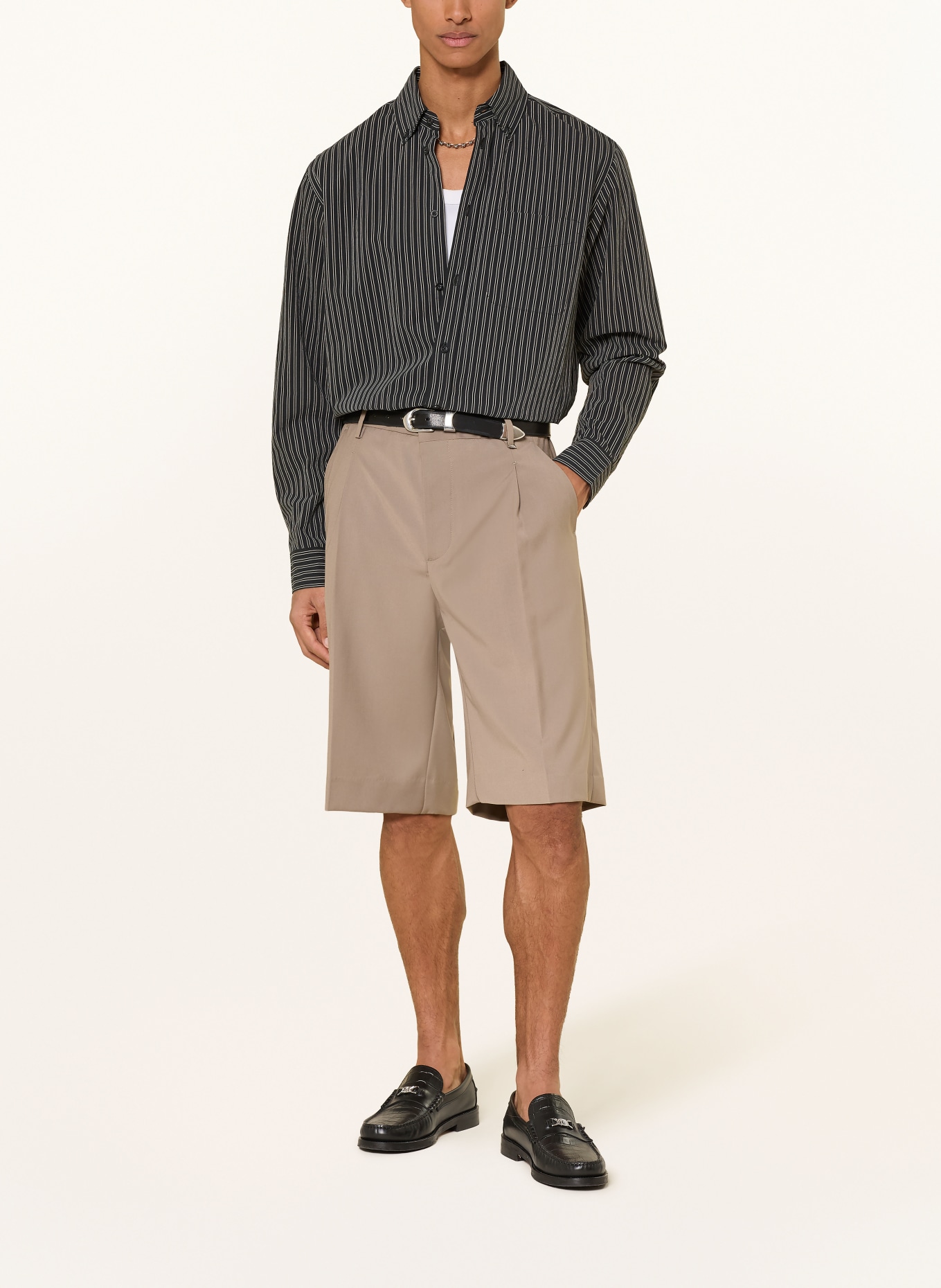 I'M BRIAN Shorts: TAUPE