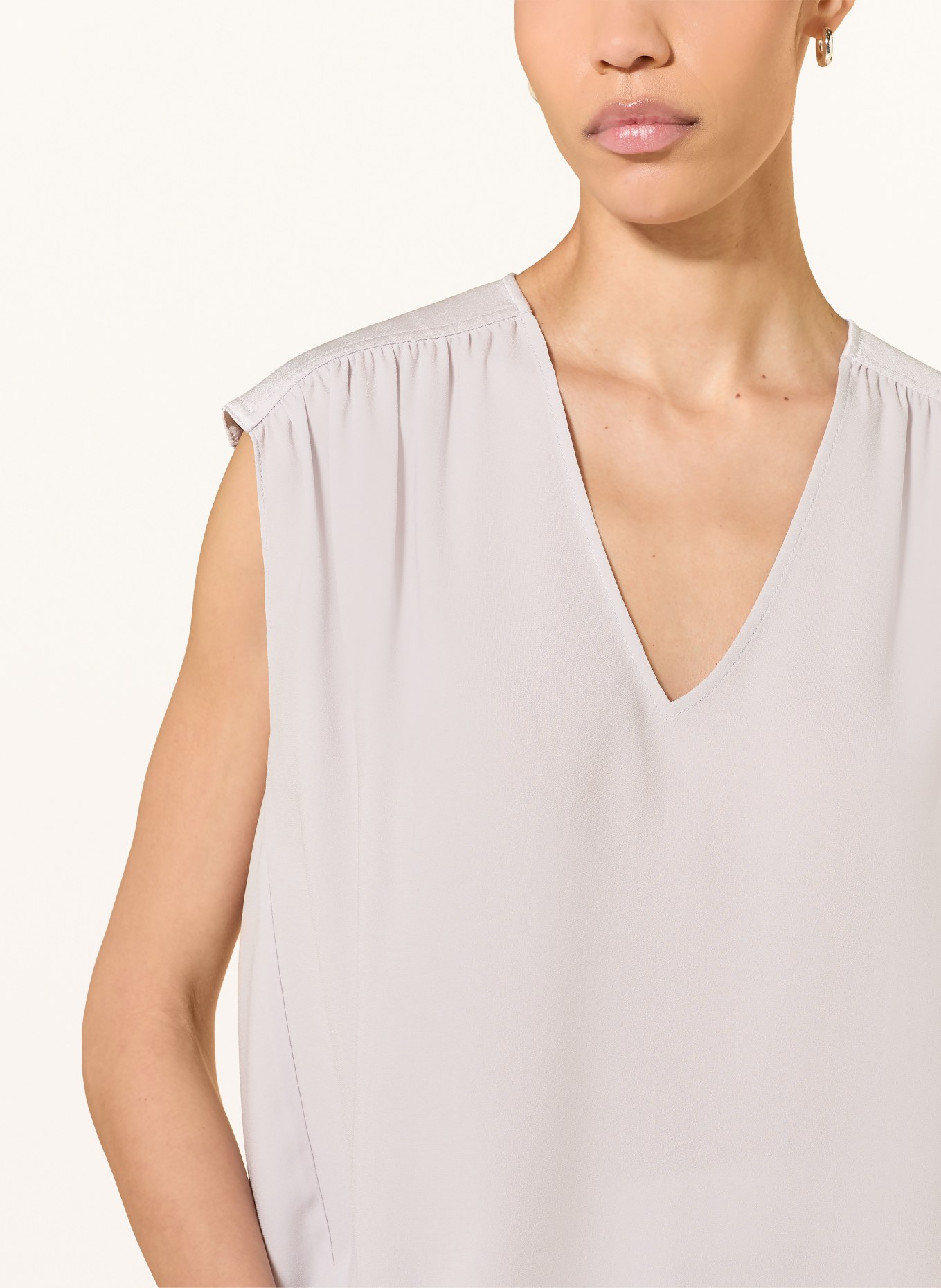 windsor. blouse: LICHTGRIJS