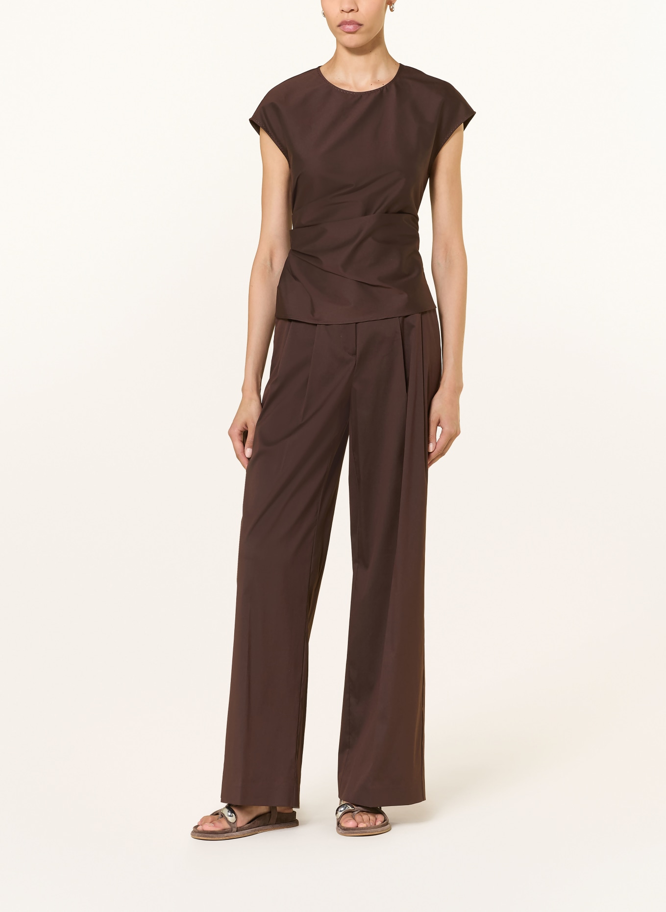 windsor. Spodnie z marszczeniami: CIEMNOBRĄZOWY