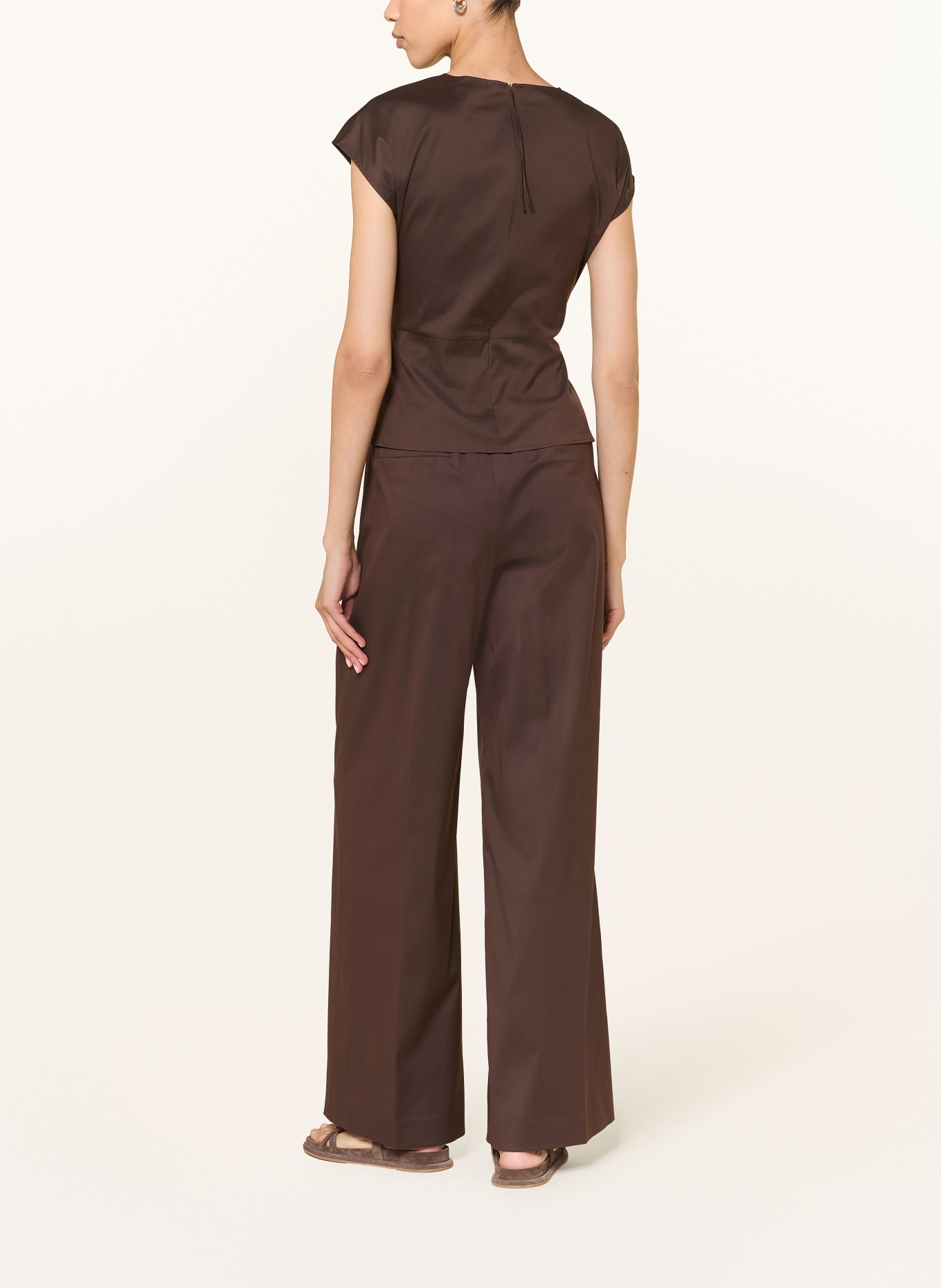 windsor. Spodnie z marszczeniami: CIEMNOBRĄZOWY