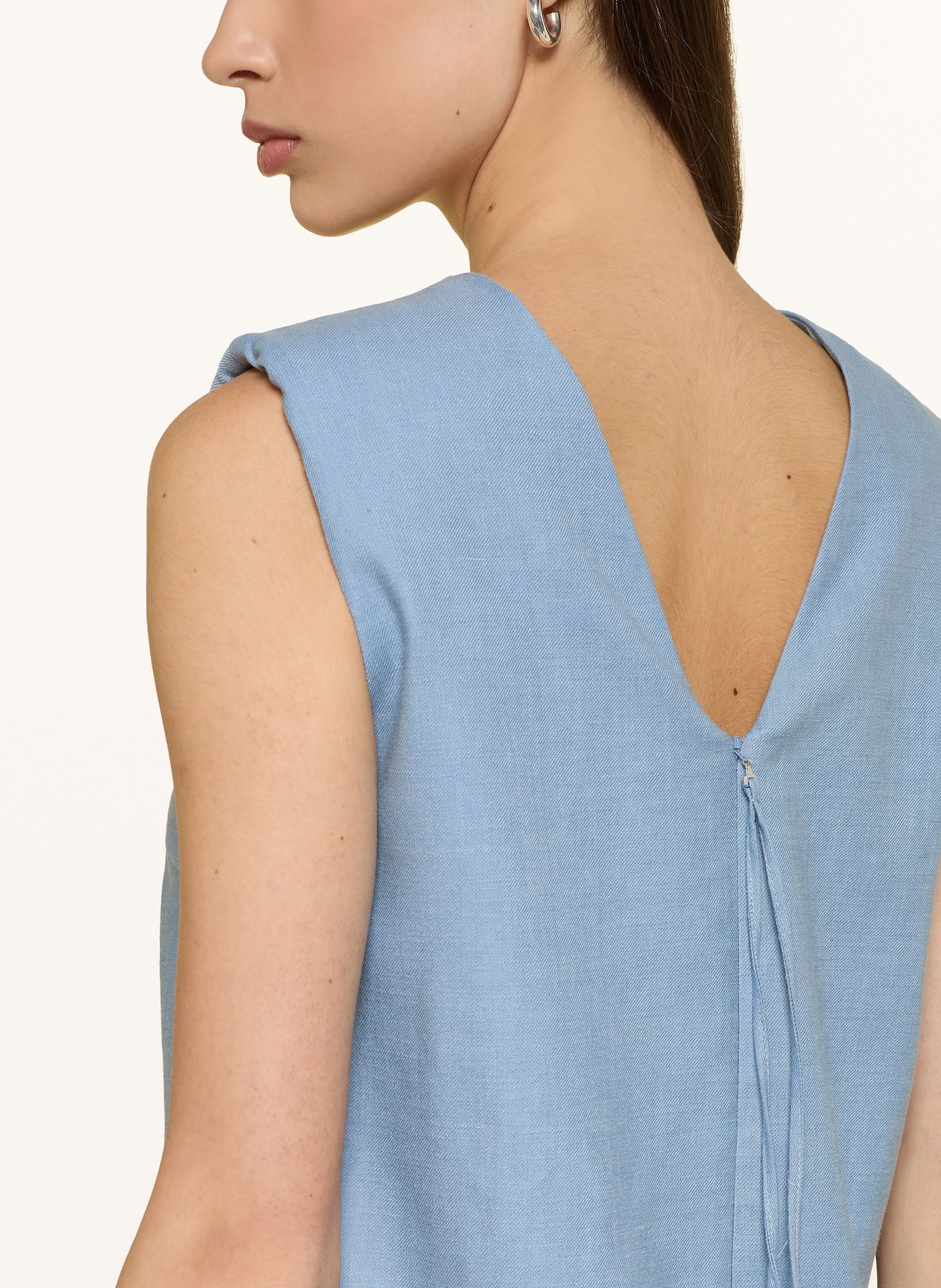 windsor. Kleid mit Leinen: BLAU