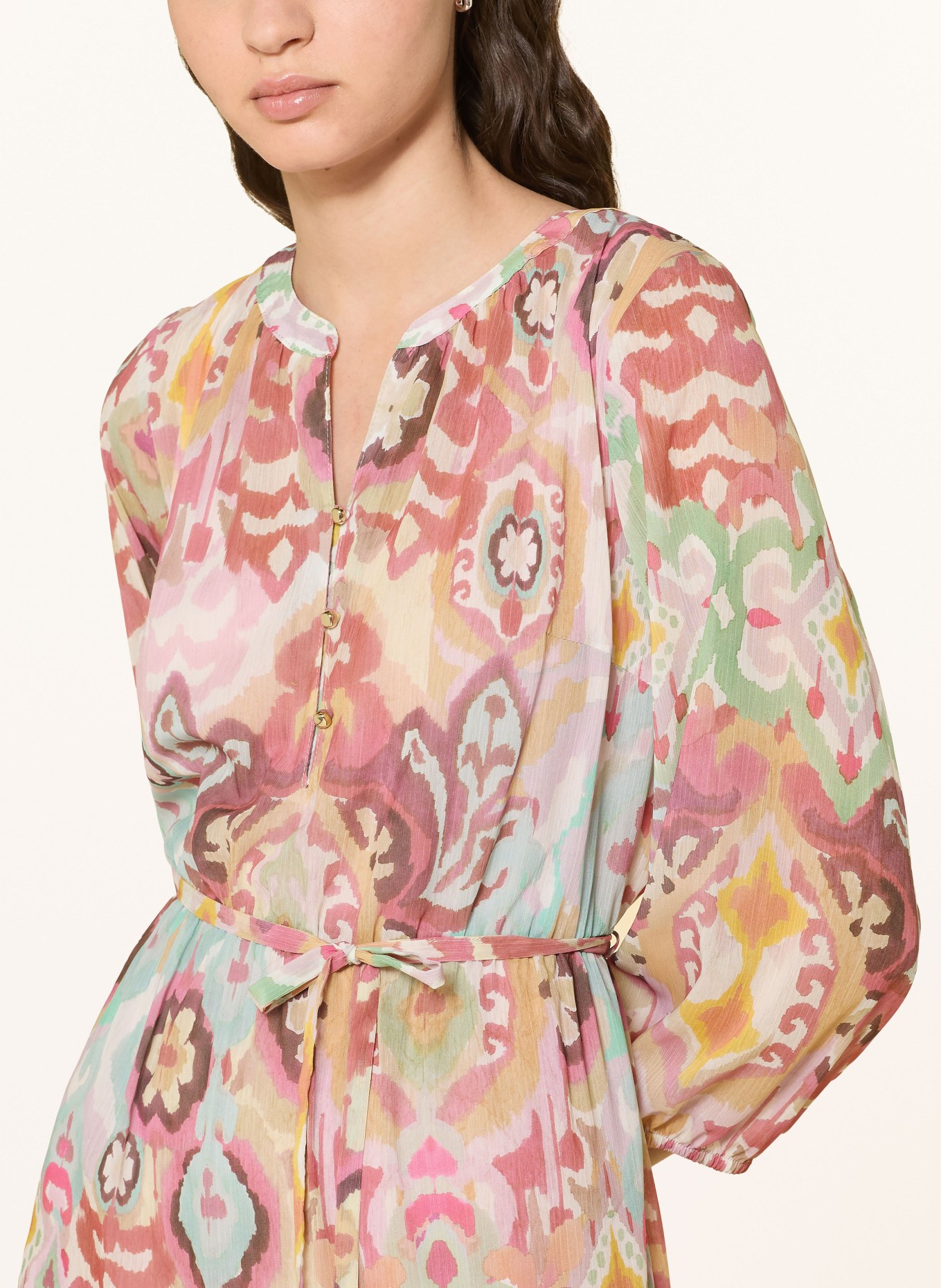 BETTY&CO Sukienka z rękawami 3/4: RÓŻOWY / JASNOZIELONY / JASNONIEBIESKI